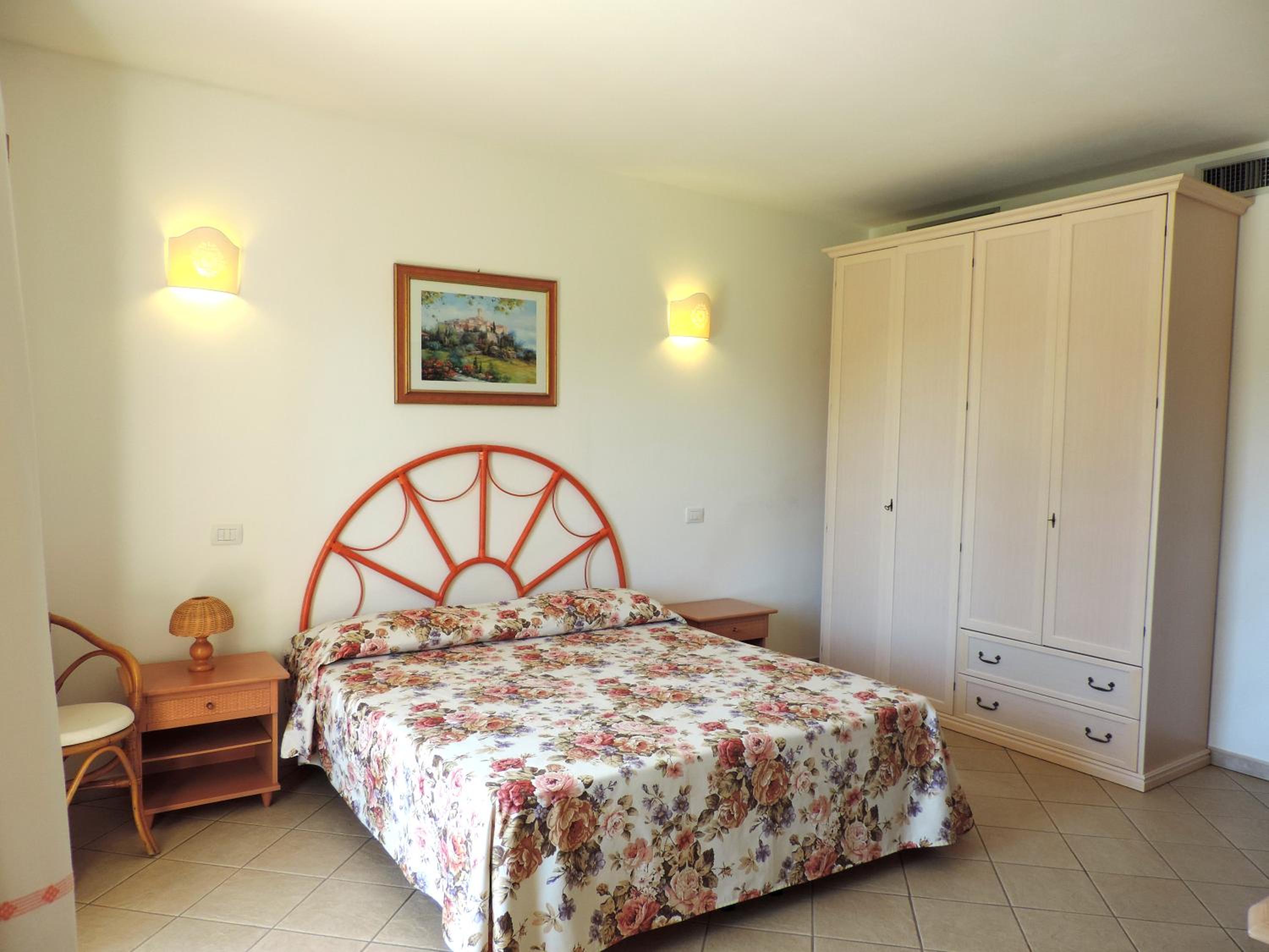 Double Room - Photo 9