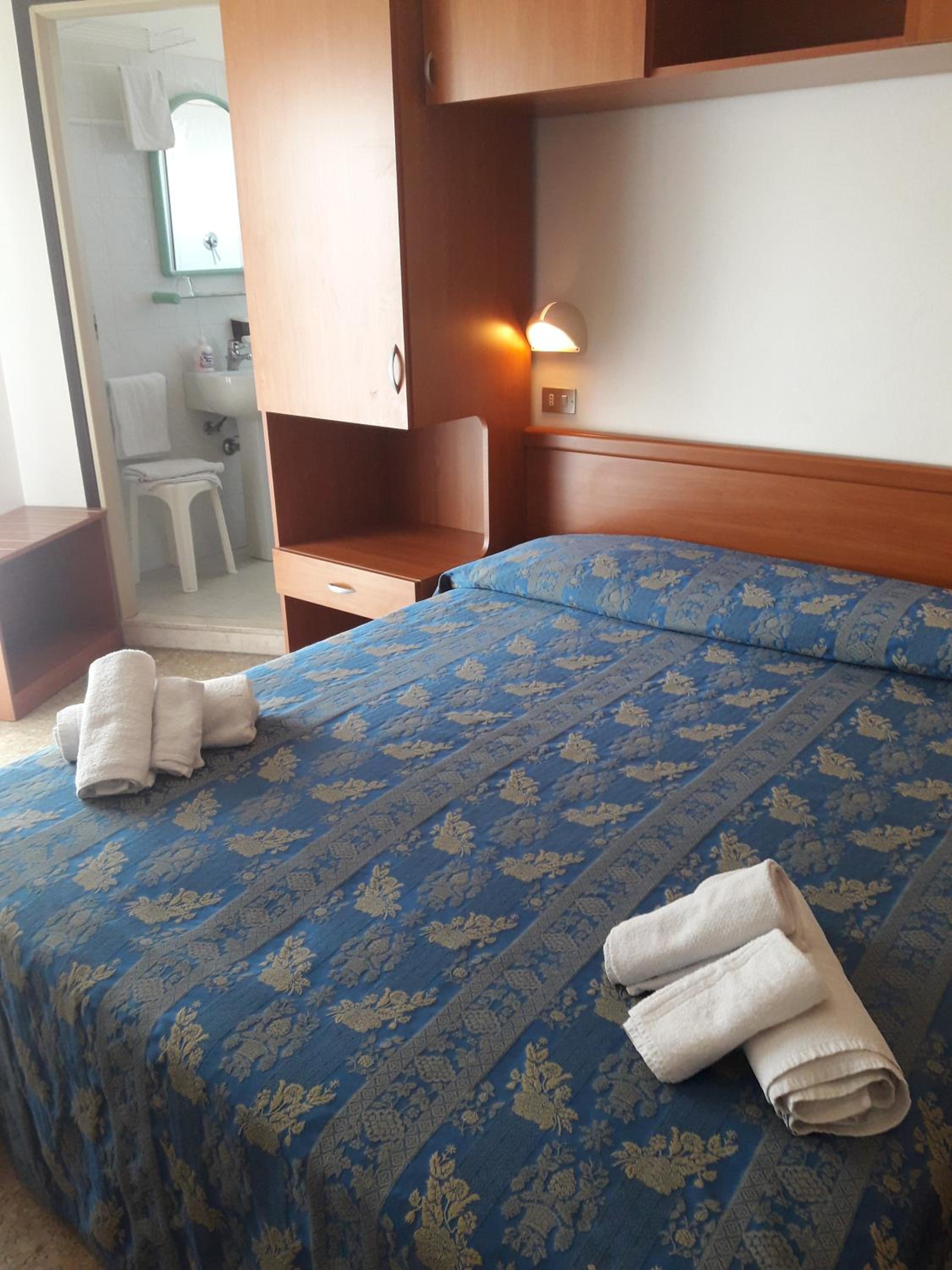 Triple Room - Photo 5