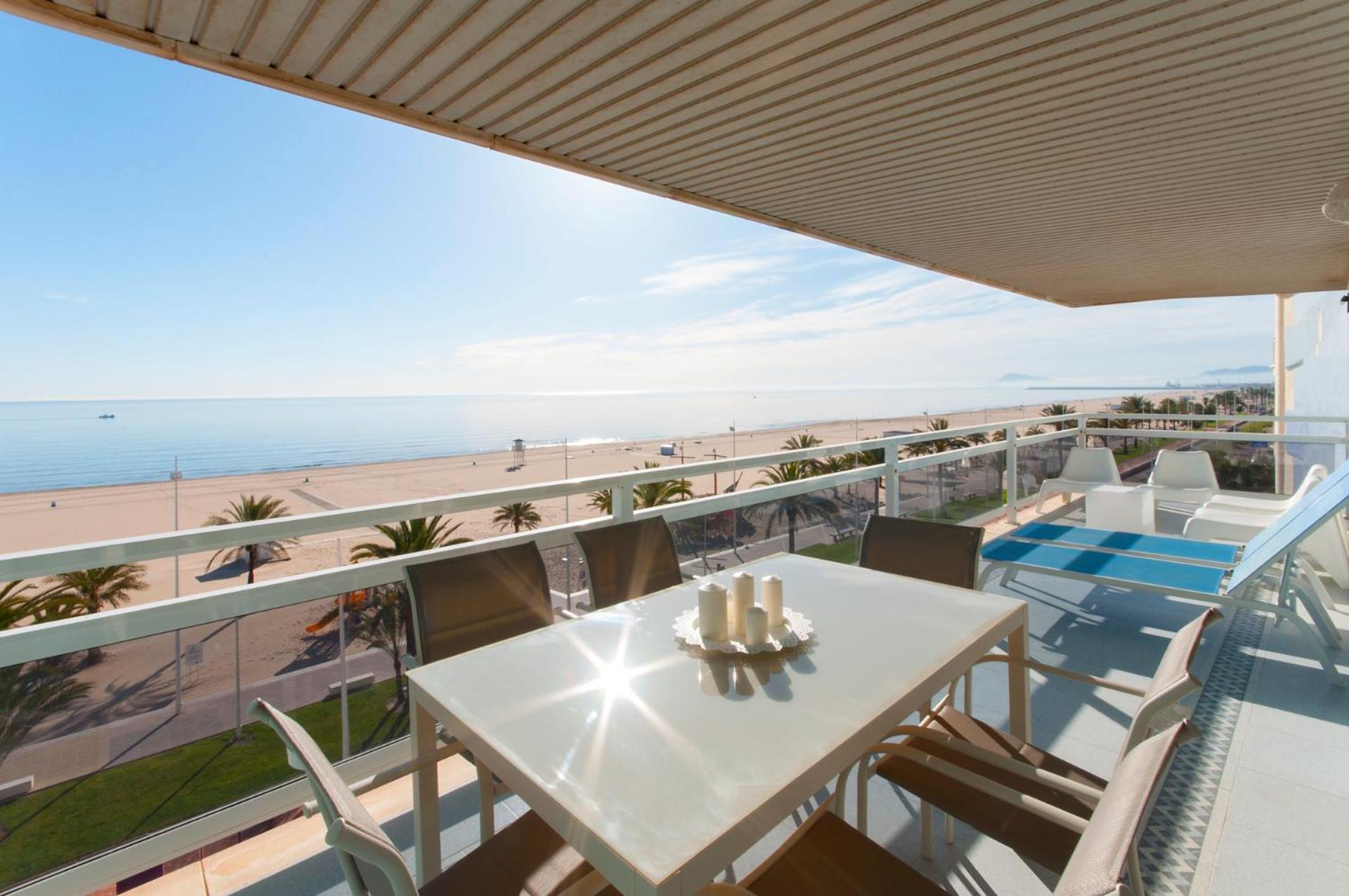 Apartment with Sea View photo 2