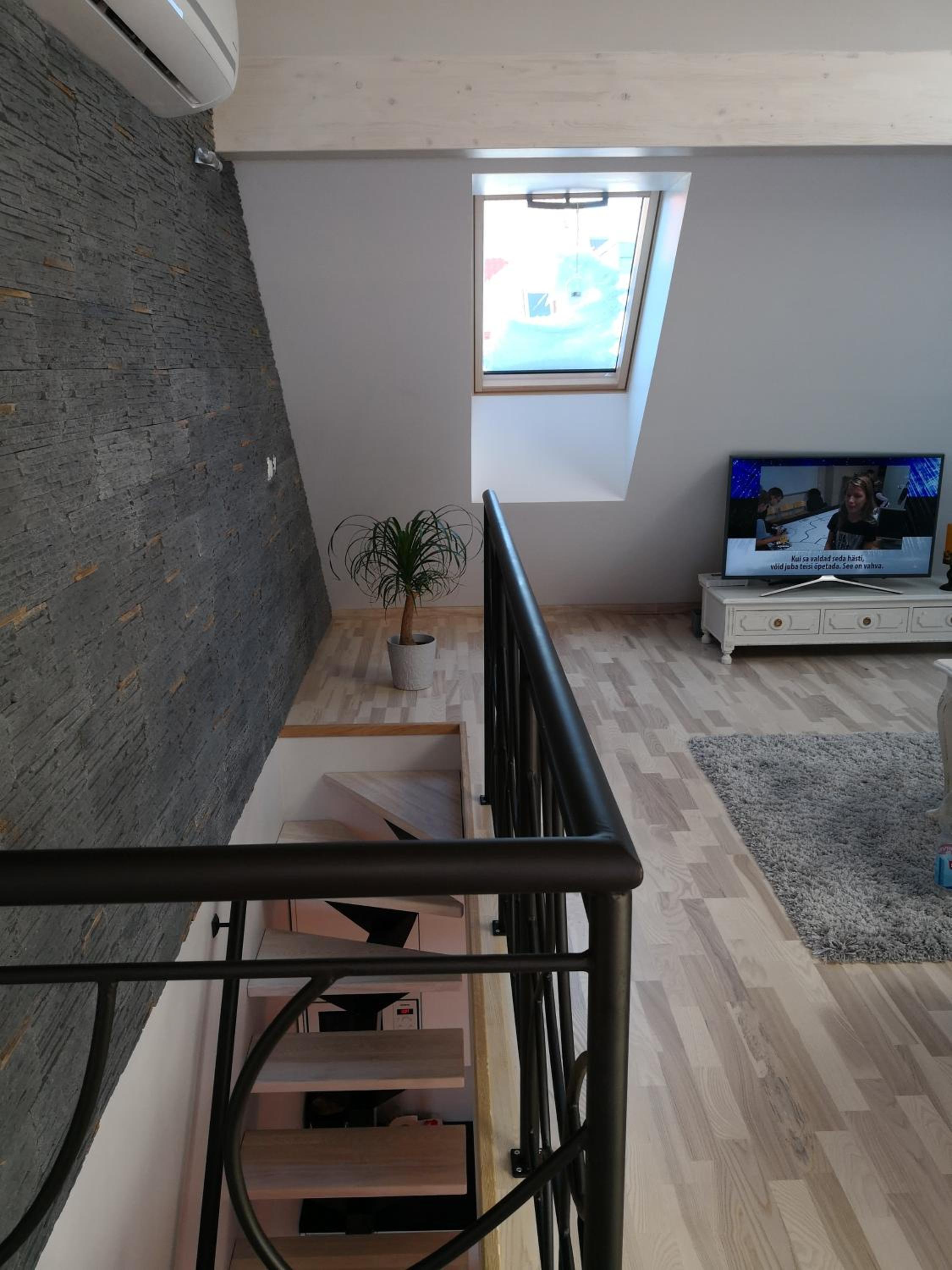 Two-Bedroom Apartment - Photo 32