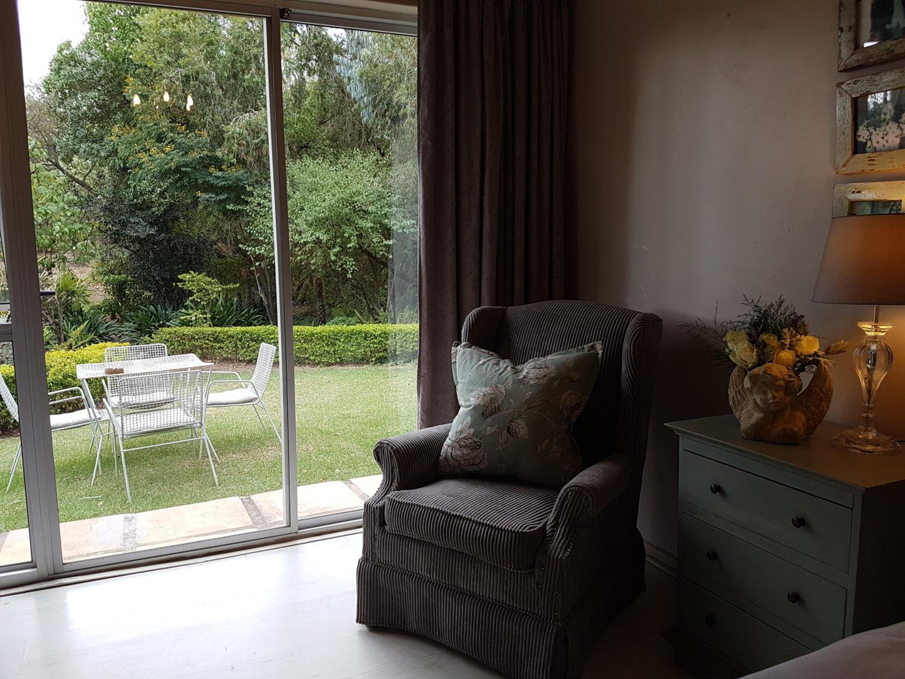Double Room with Shared Bathroom photo 3
