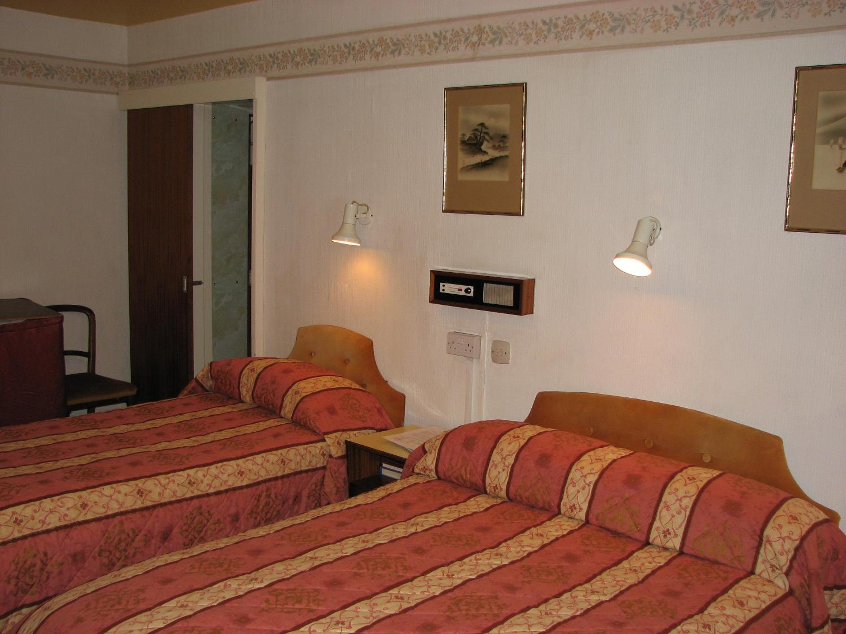 Basic Triple Room - Photo 1