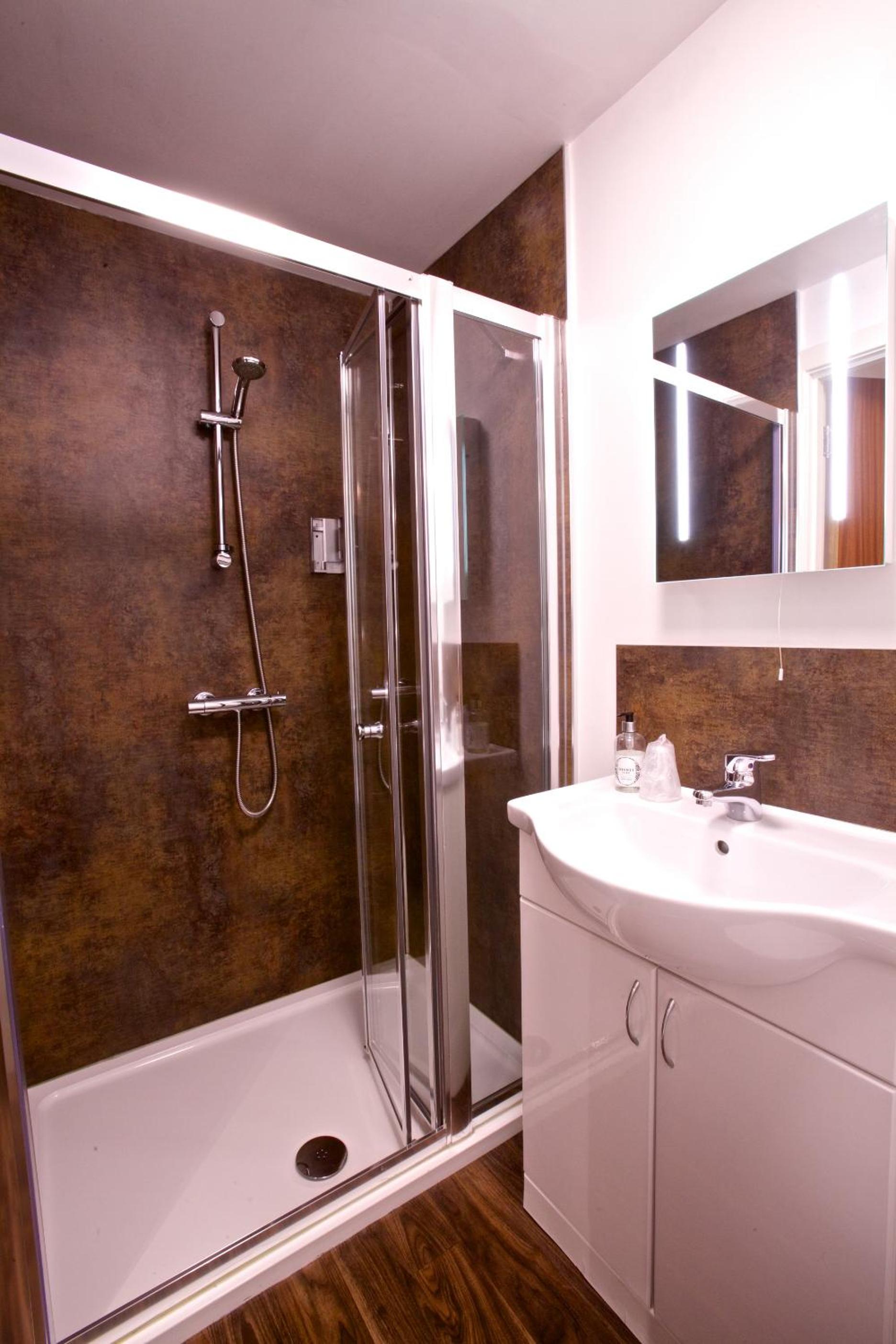 Double Room - Photo 2