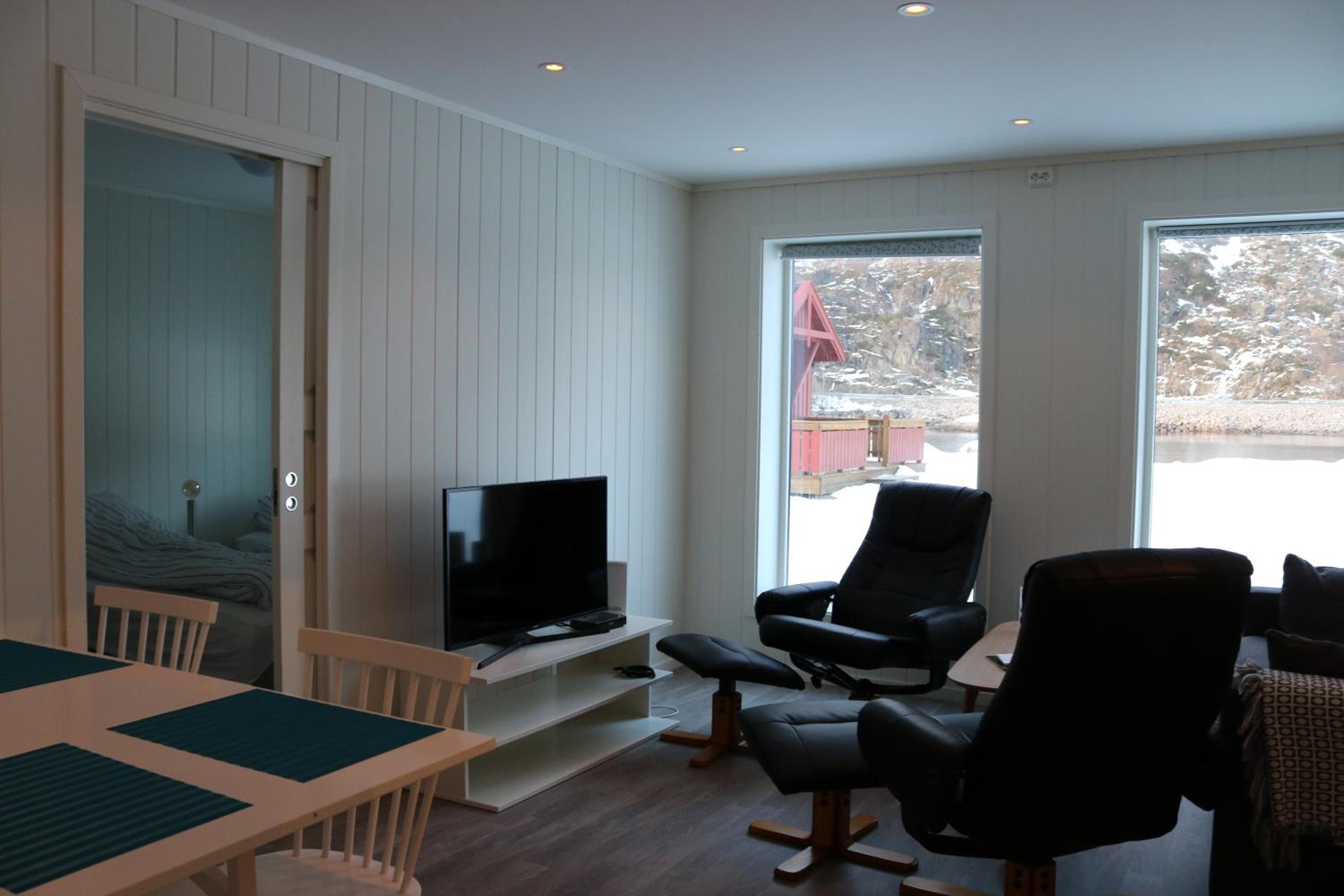 Apartment with Mountain View