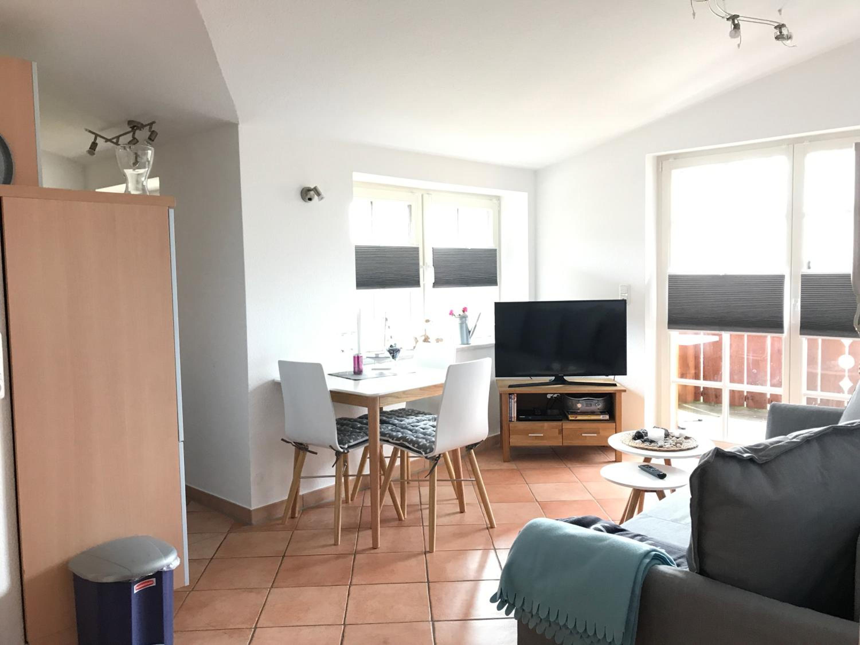 Apartment with Balcony photo 1