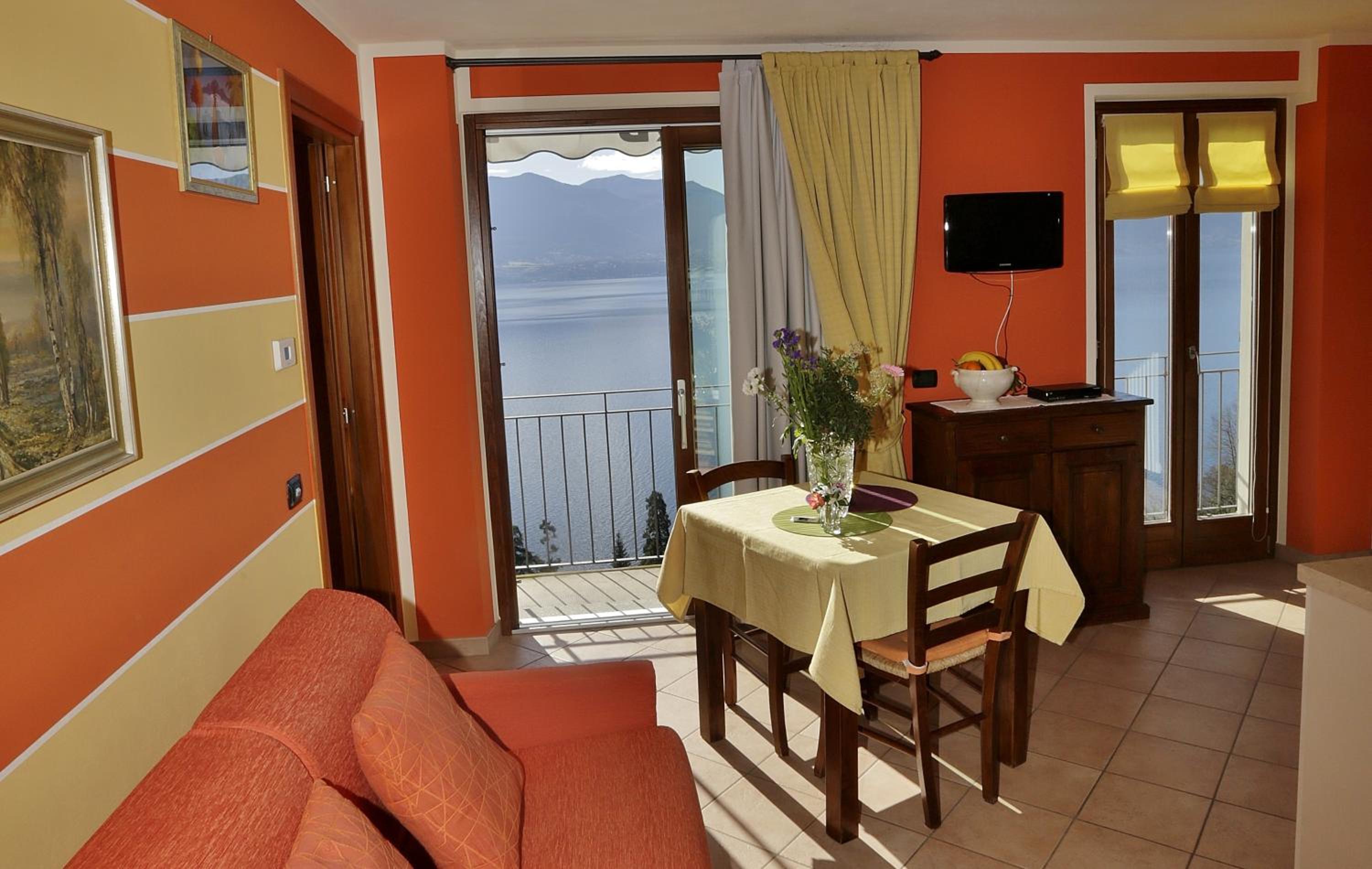 Apartment with Lake View photo 1