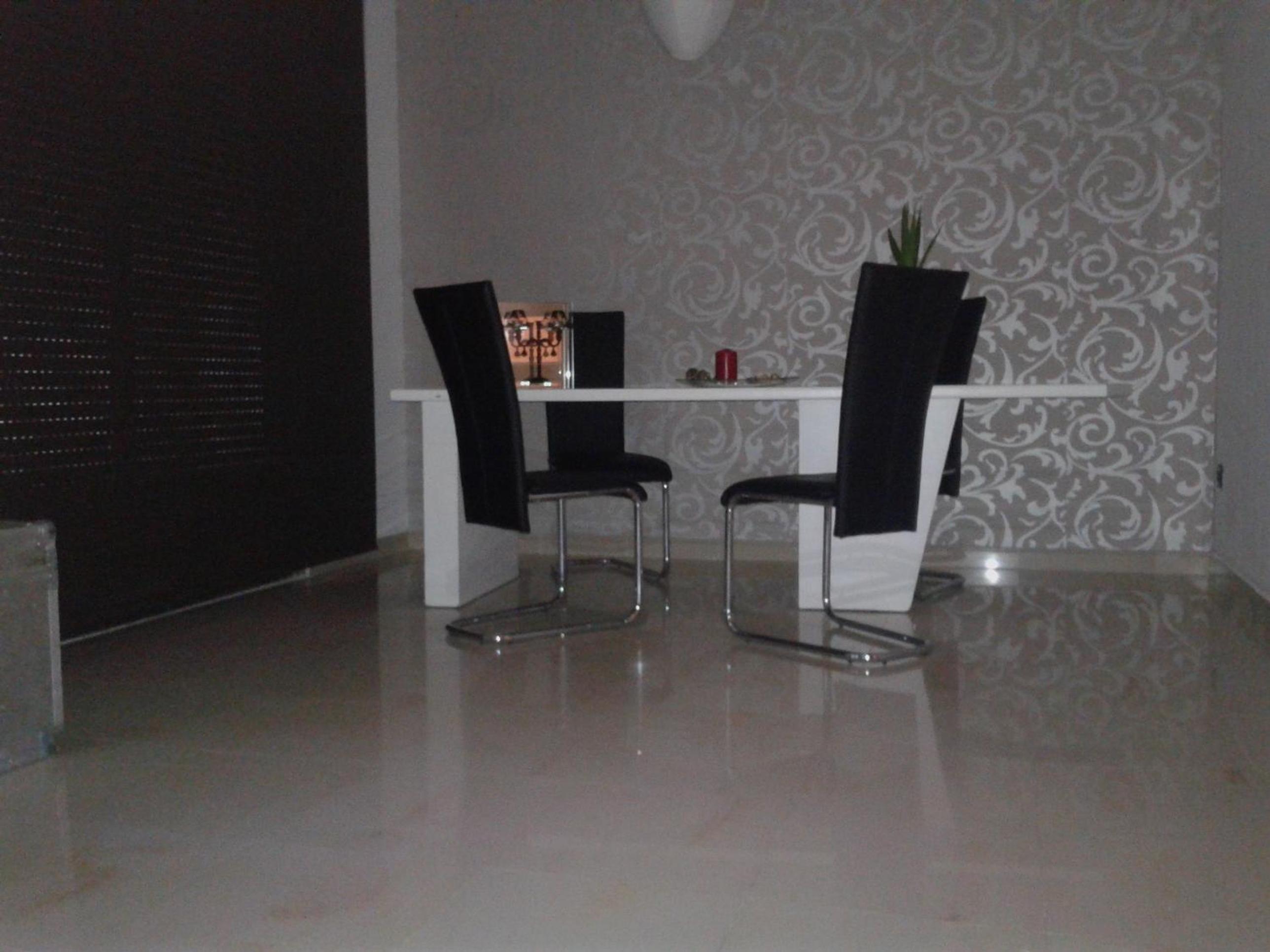 Four-Bedroom House - Photo 10