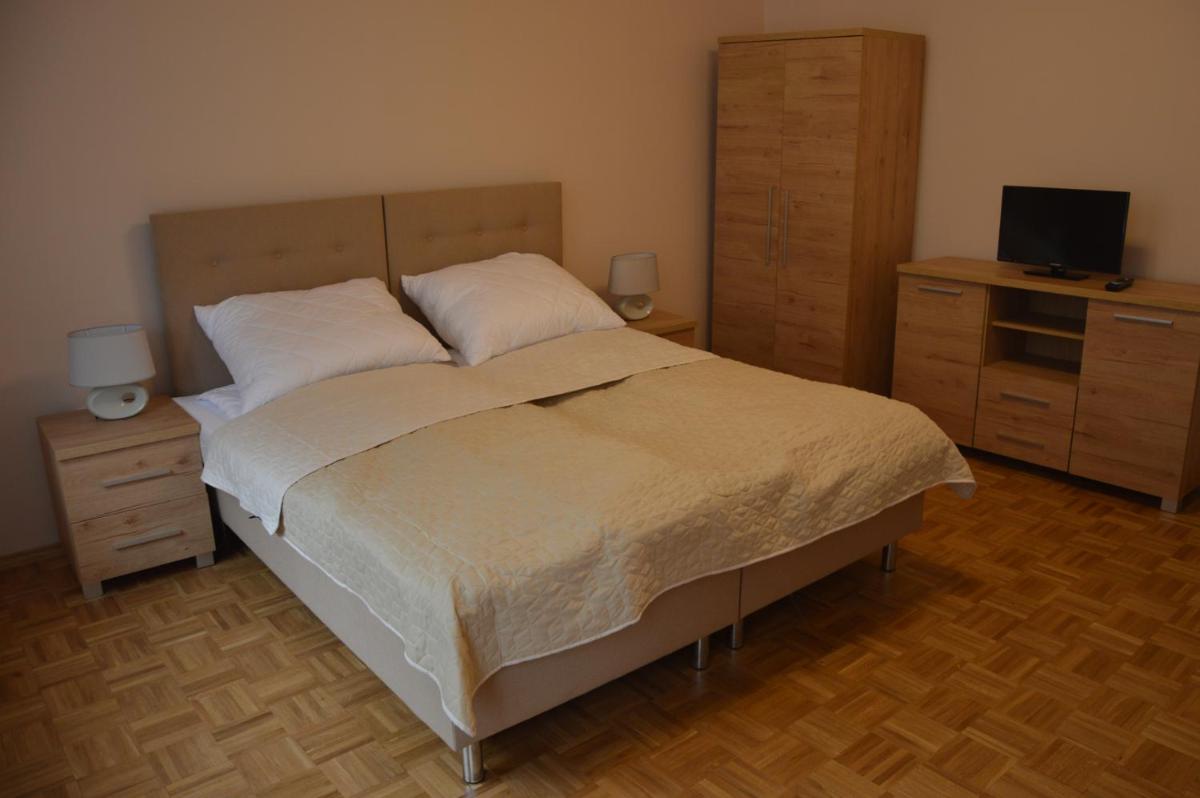 Double Room with Private External Bathroom photo 1