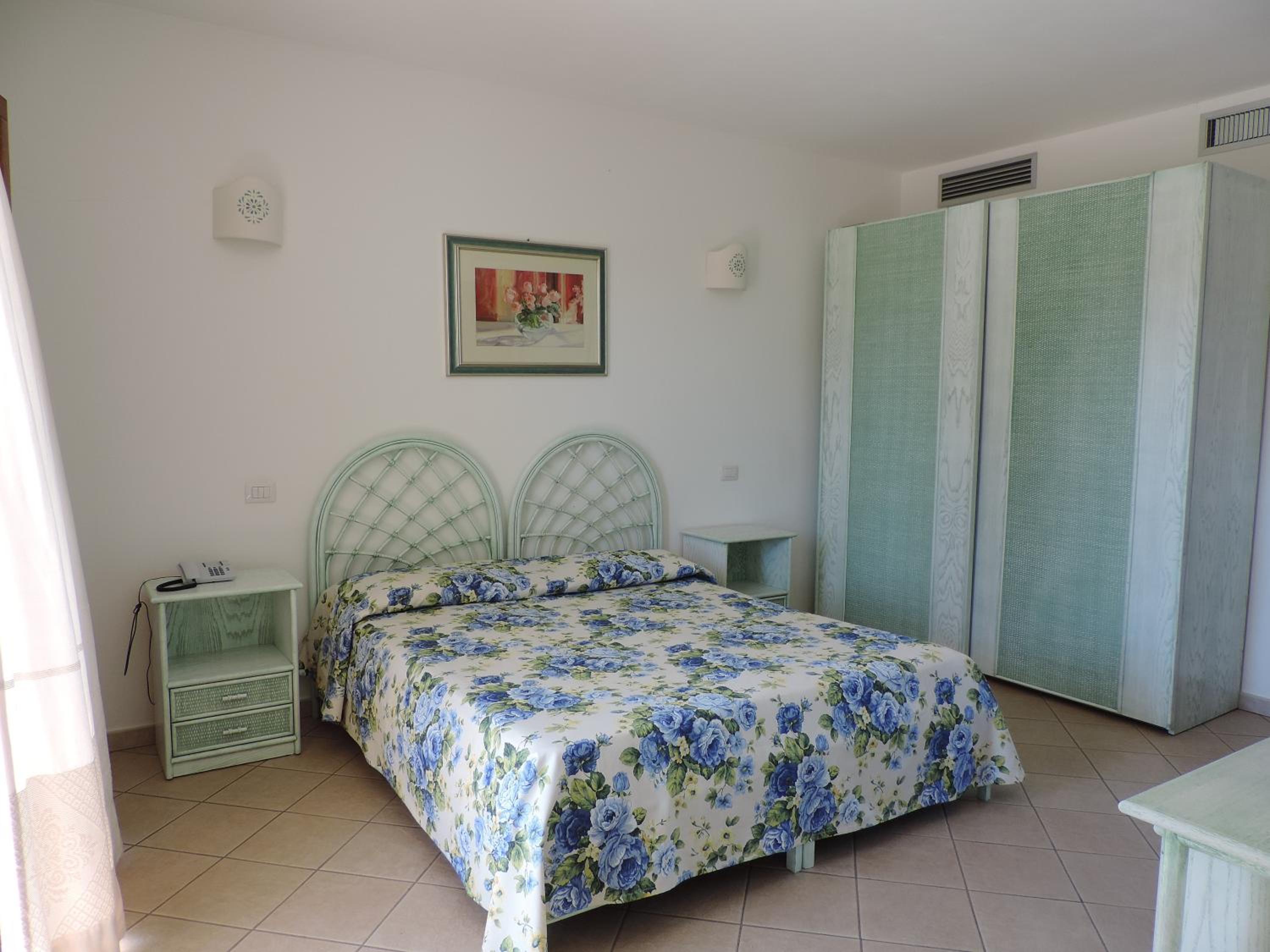Double Room - Photo 23