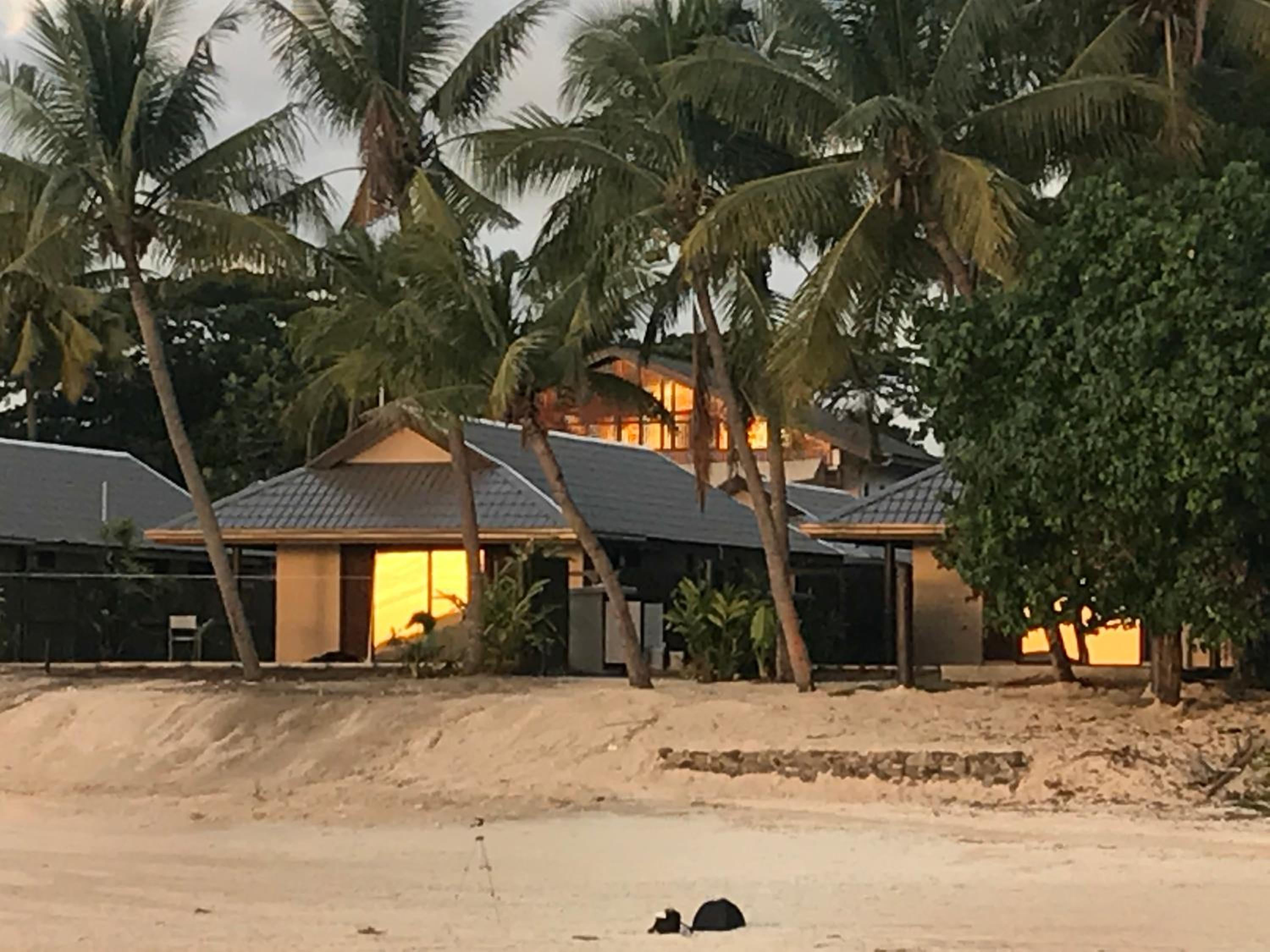 Two-Bedroom Villa - Beachfront - Photo 6