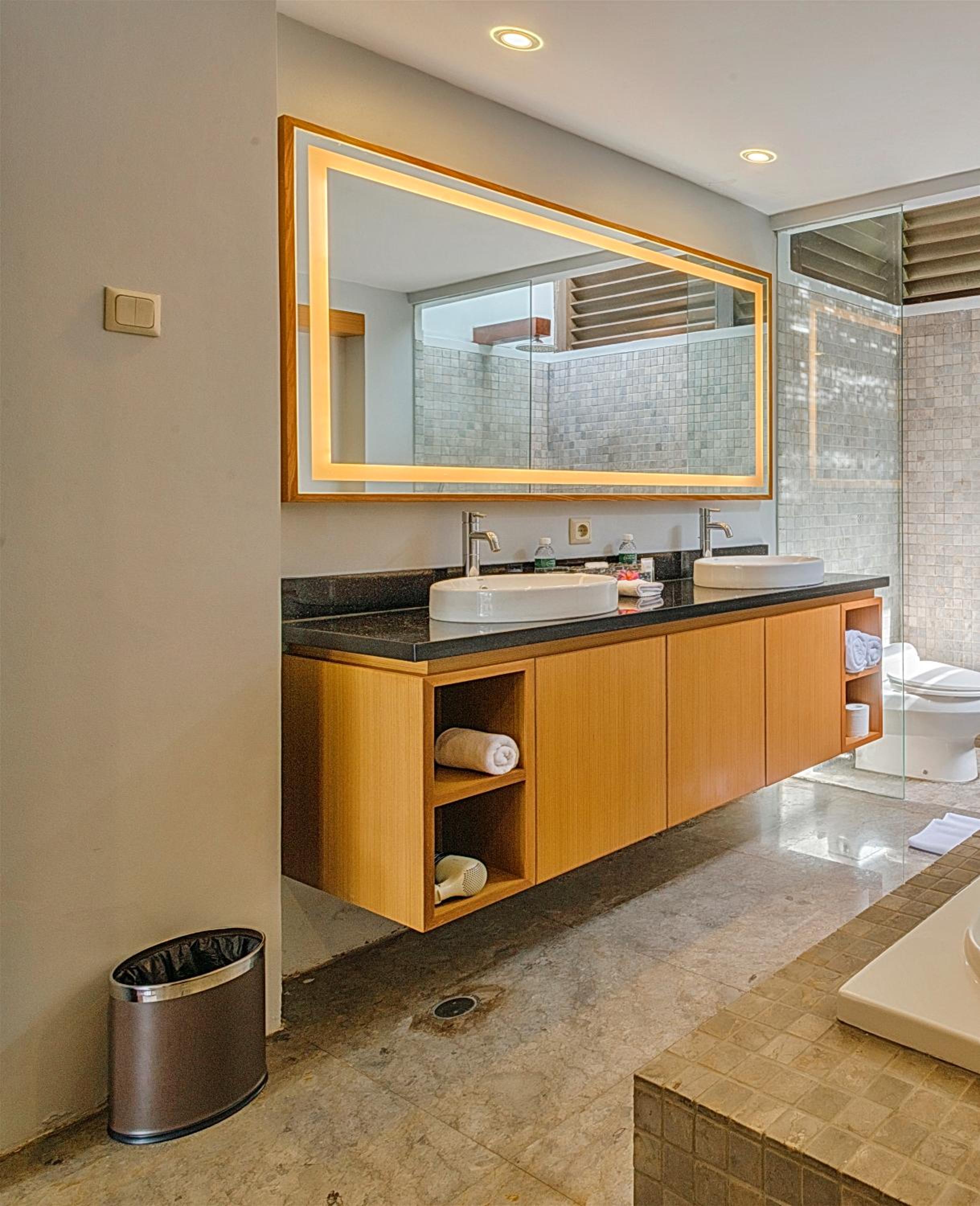 One-Bedroom Villa with Private Pool - Photo 19