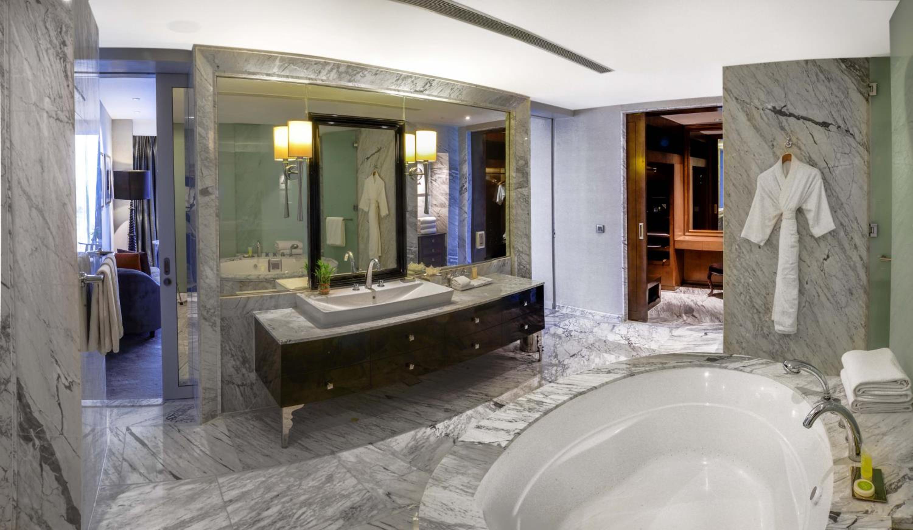 King Suite with 15% Discount on Food & Soft Beverages, 15% Discount on Spa & Confirmed late check out till 14:00 Hrs King Suite with 15% Discount on Food & Soft Beverages, 15% Discount on Spa & Confirmed late check out till 14:00 Hrs