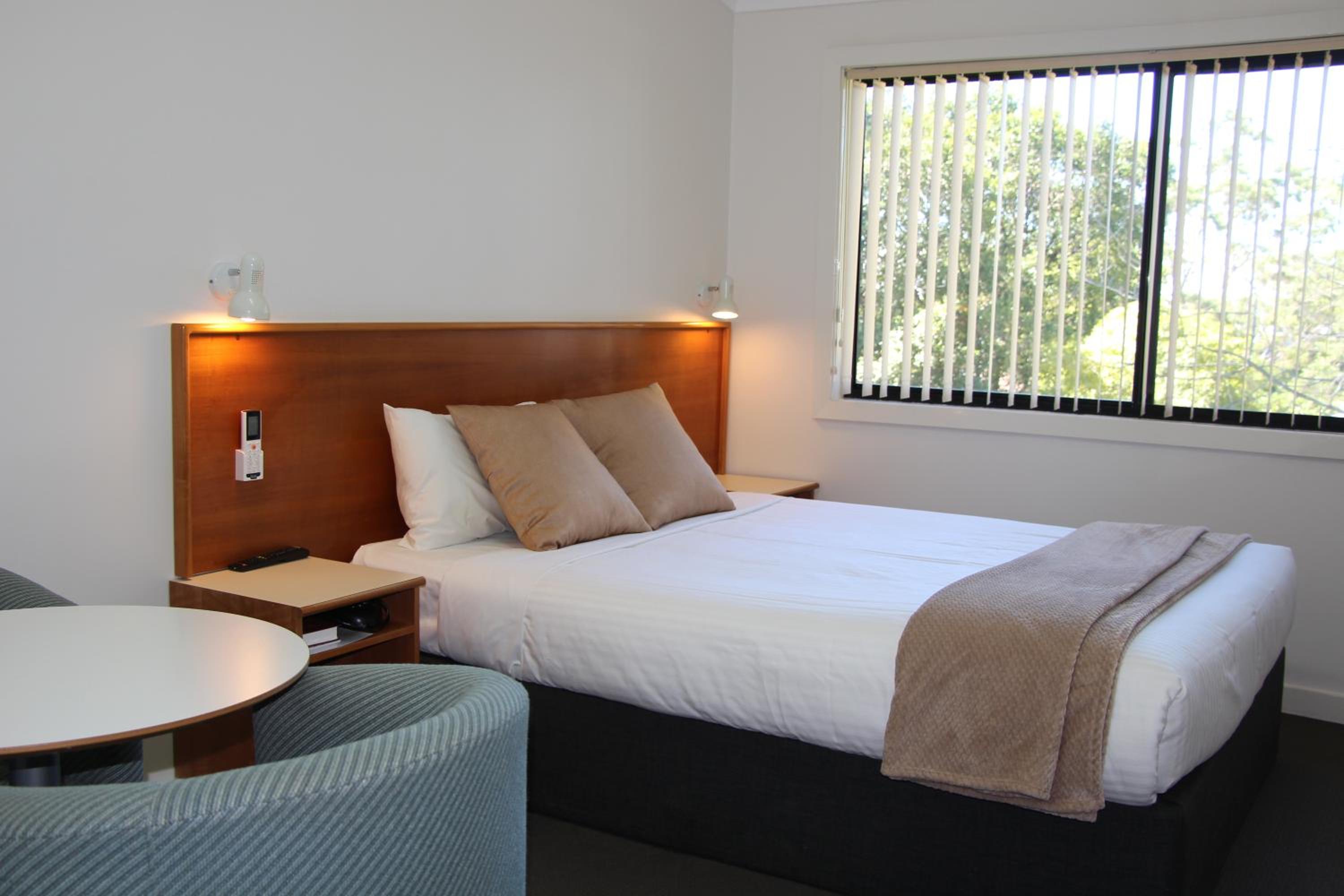 Queen Room photo 1