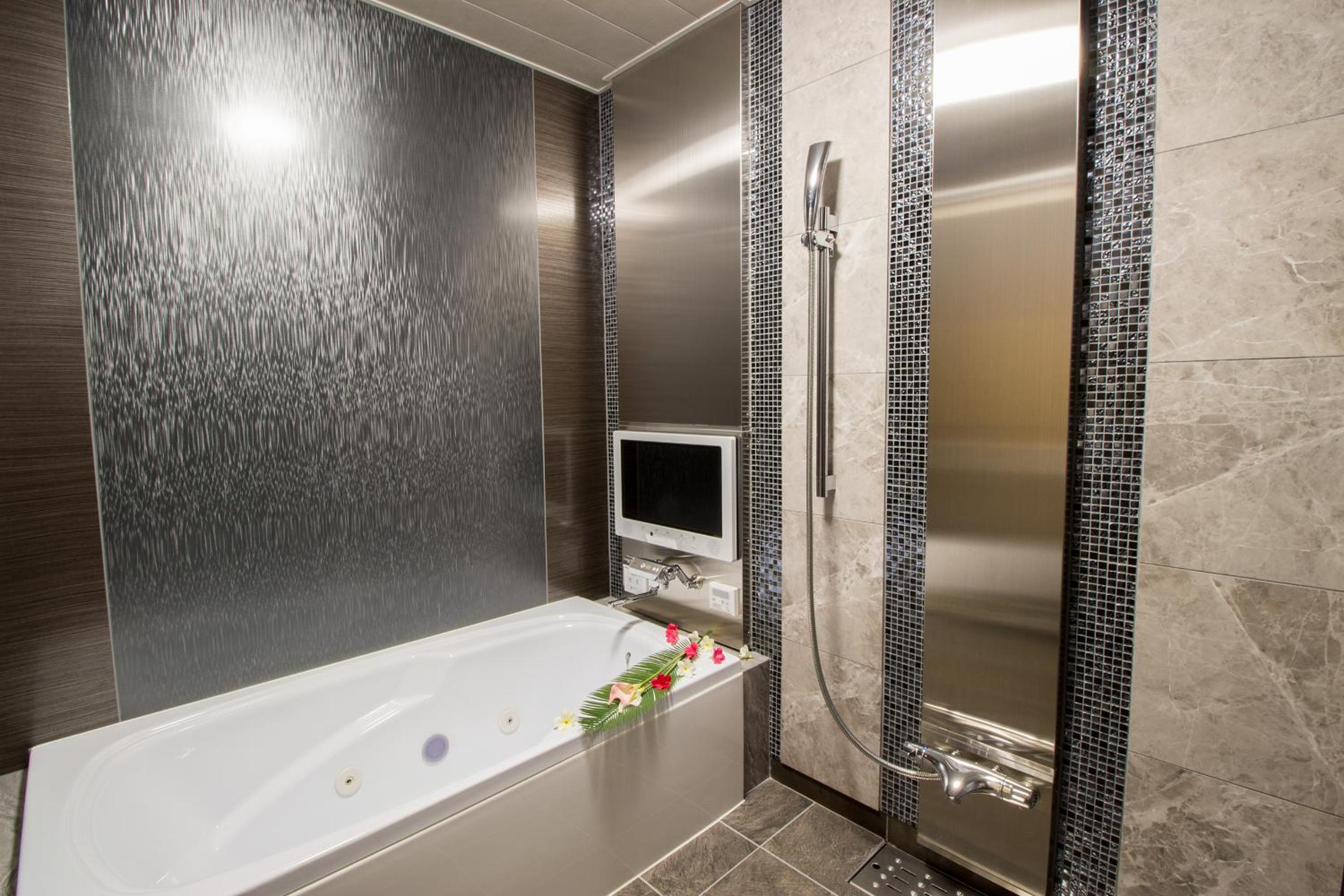 Deluxe King Room - Photo 19