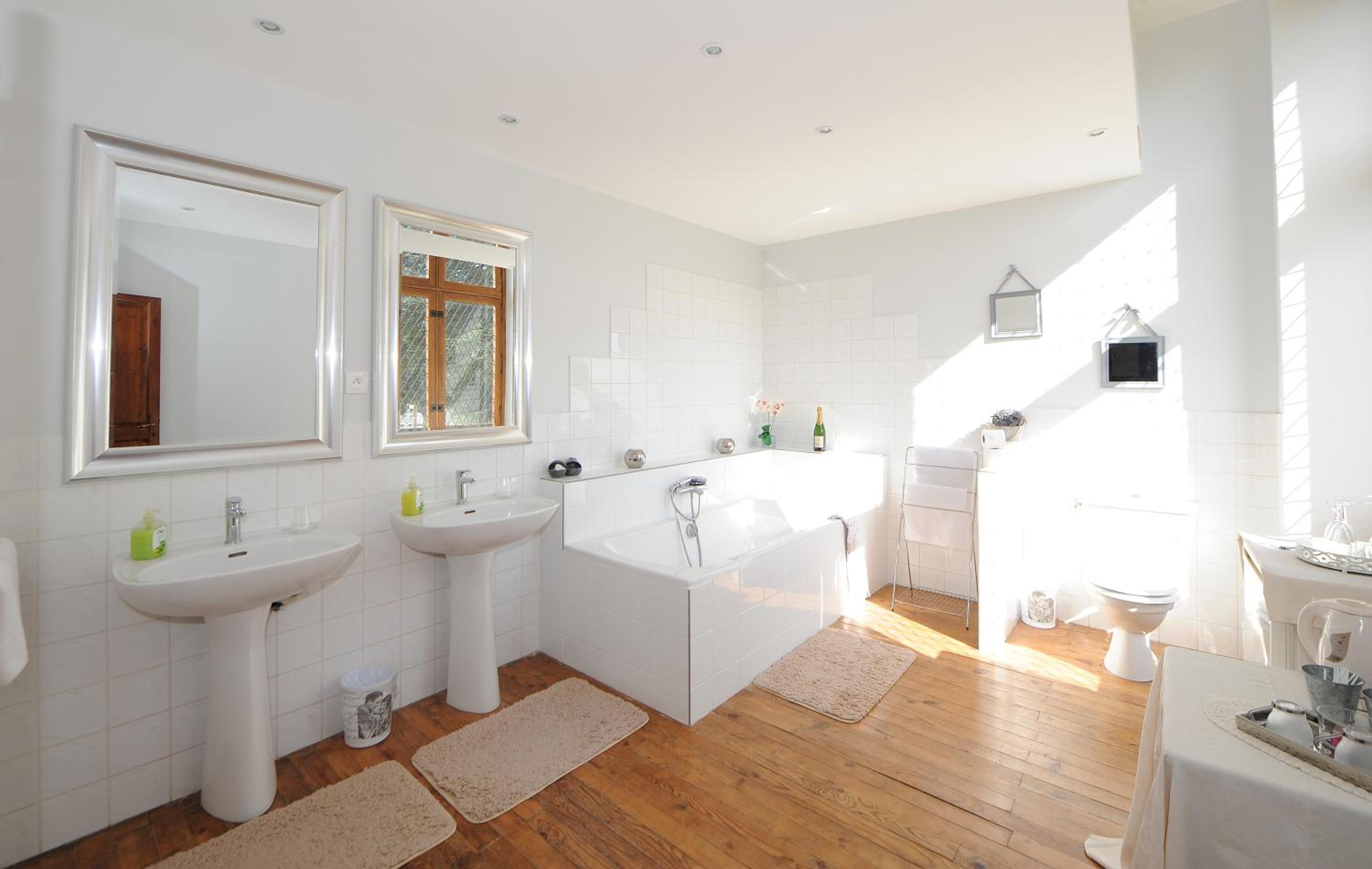 Double Room - Photo 4