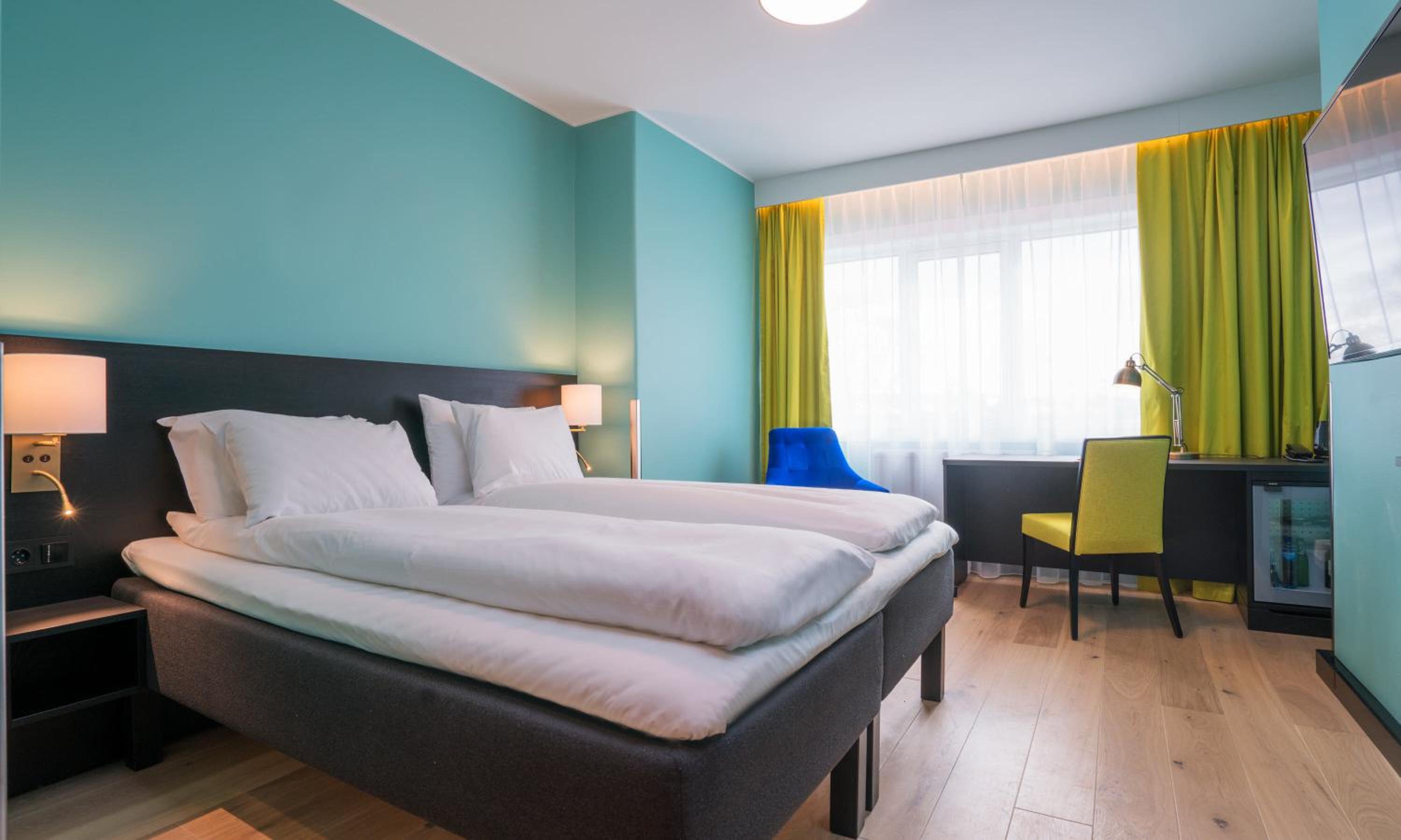 Standard Twin Room - Photo 6