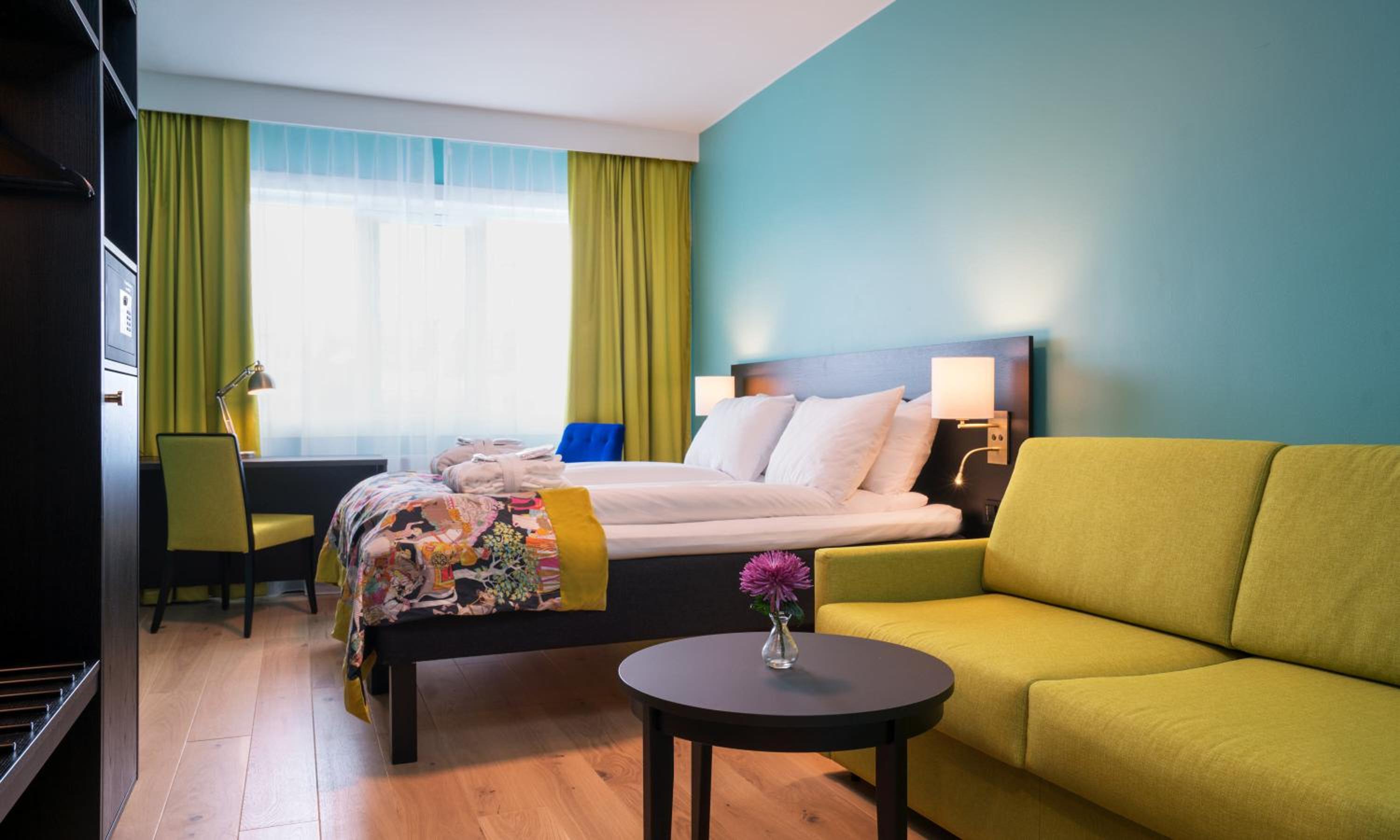 Business Double Room - Photo 1