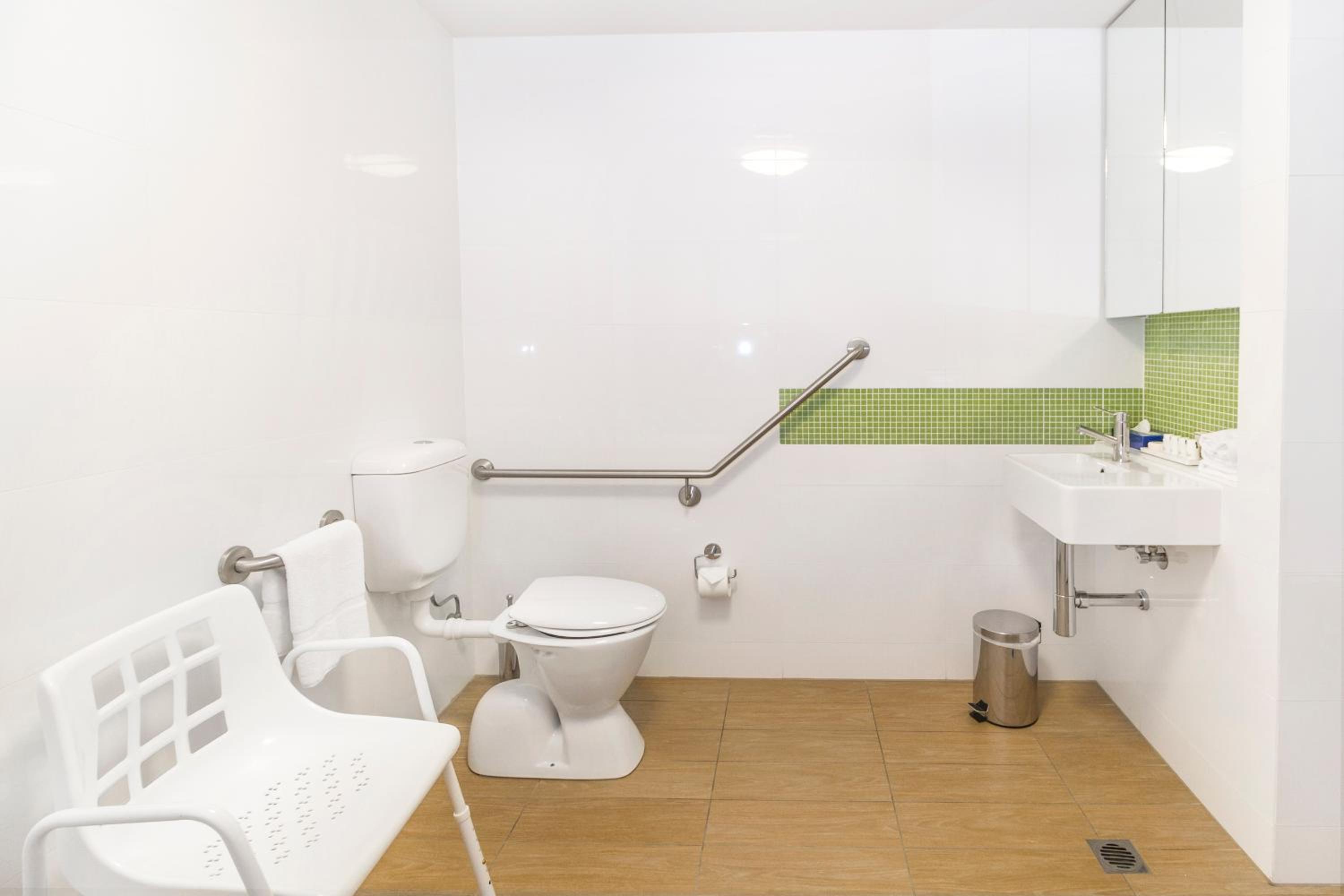 Studio - Disability Access - Photo 4