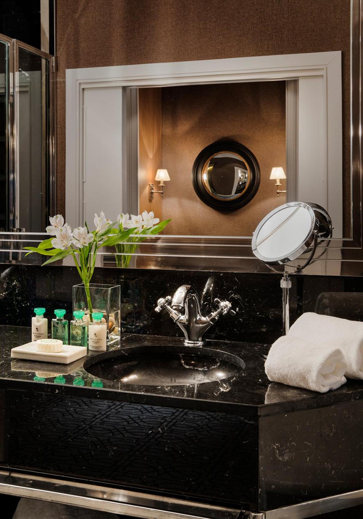 Suite Deluxe Suite Deluxe
