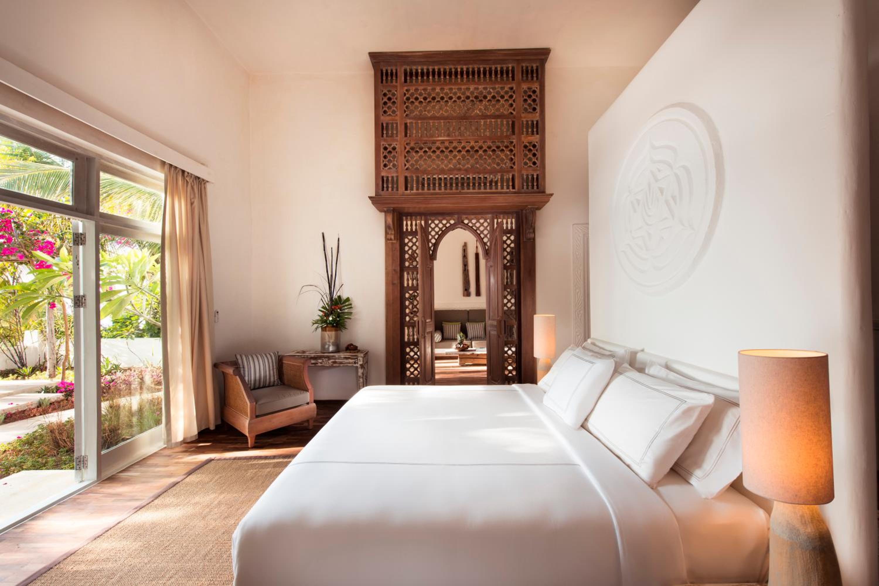 Superior Beach Villa - Photo 1