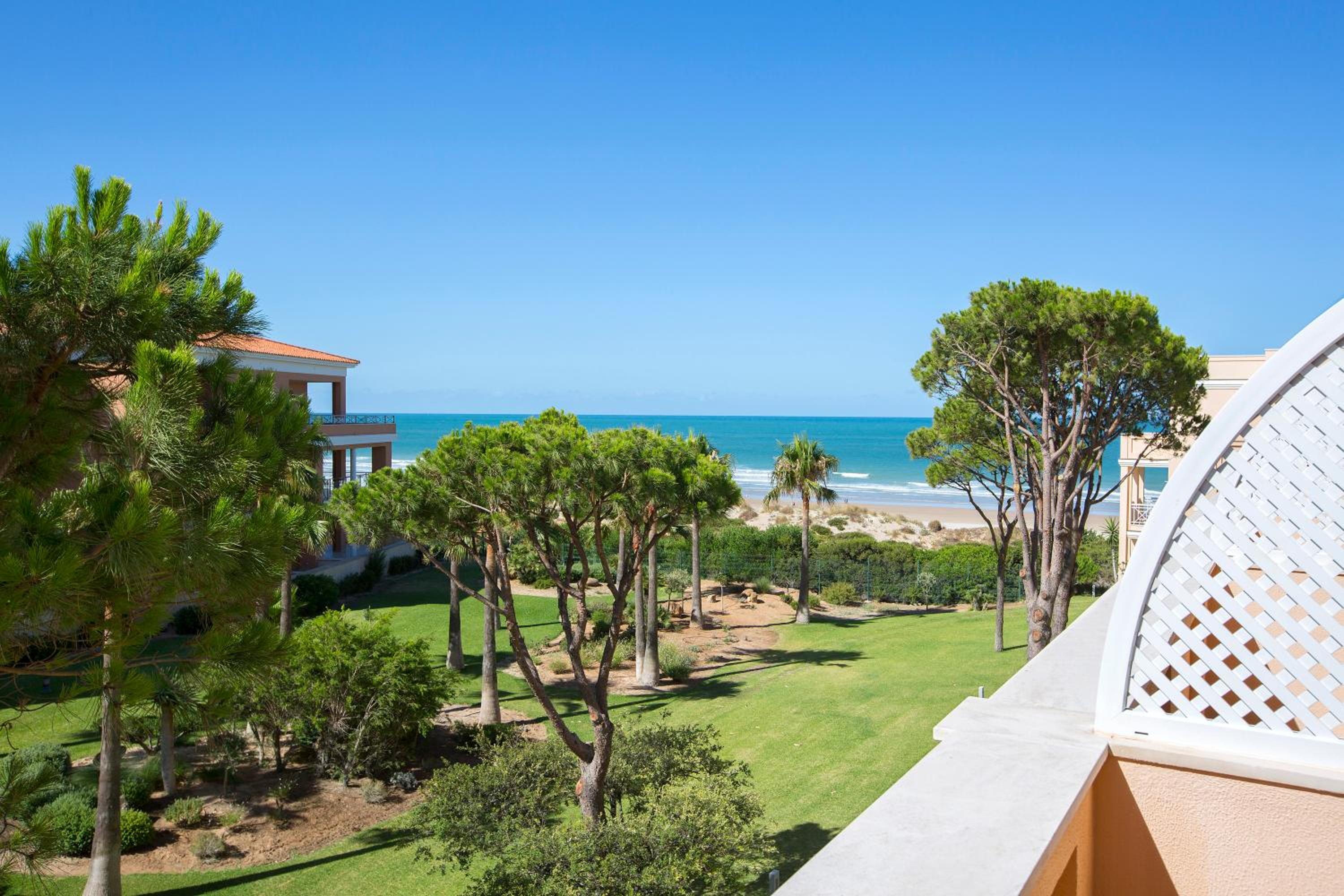 Double Room with Sea View - Photo 2