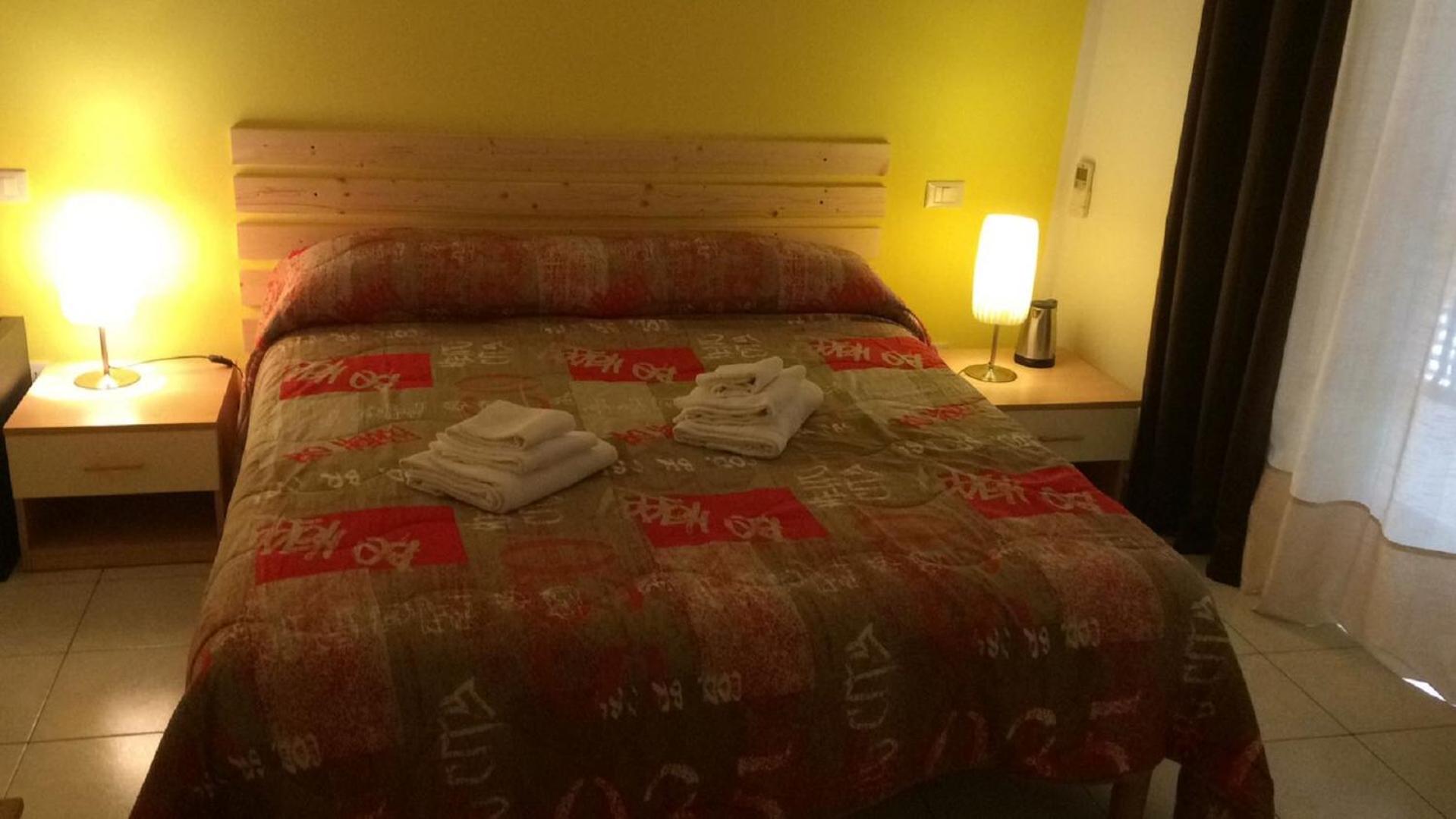 Large Double Room photo 1