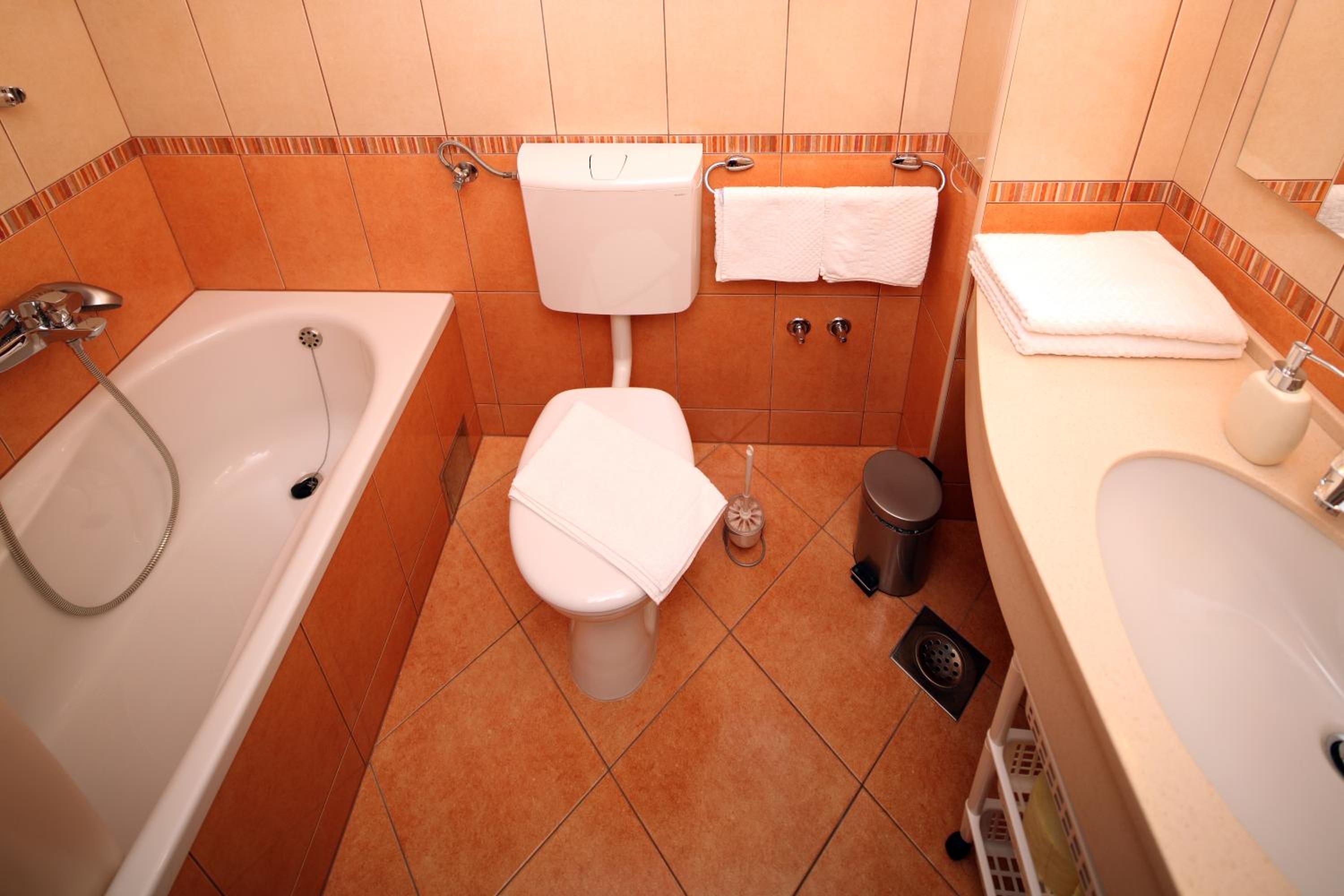 Two-Bedroom Apartment - Photo 6