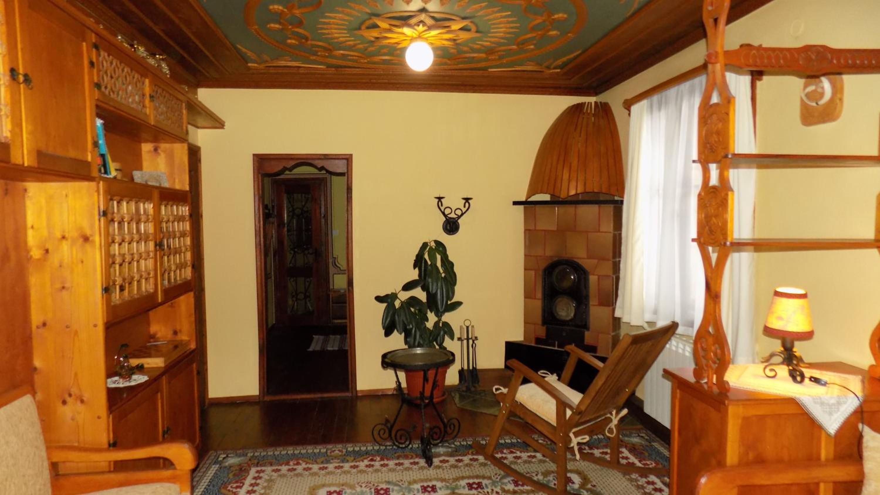 One-Bedroom Suite (2 Adults + 1 Child)
