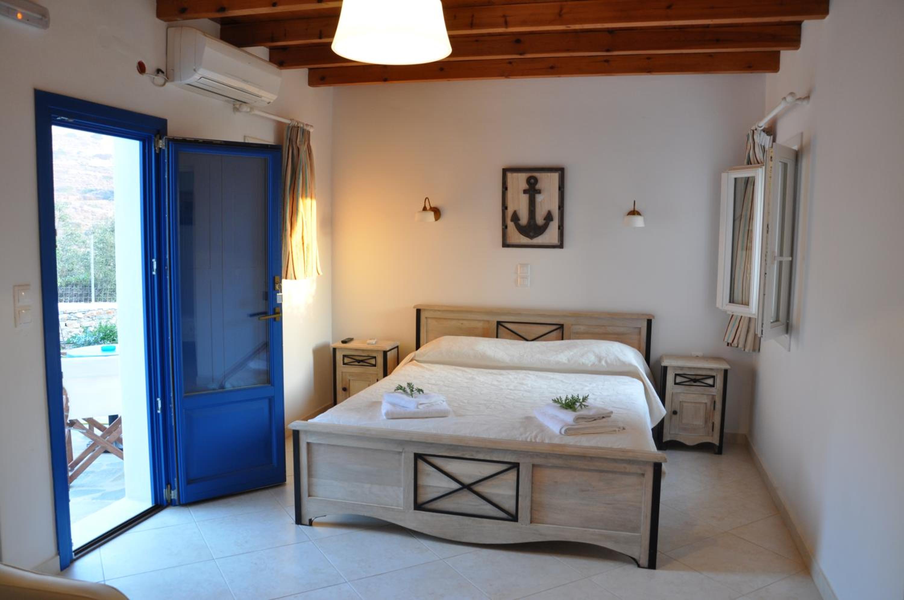 Studio with Garden View (2 Adults) - Photo 1