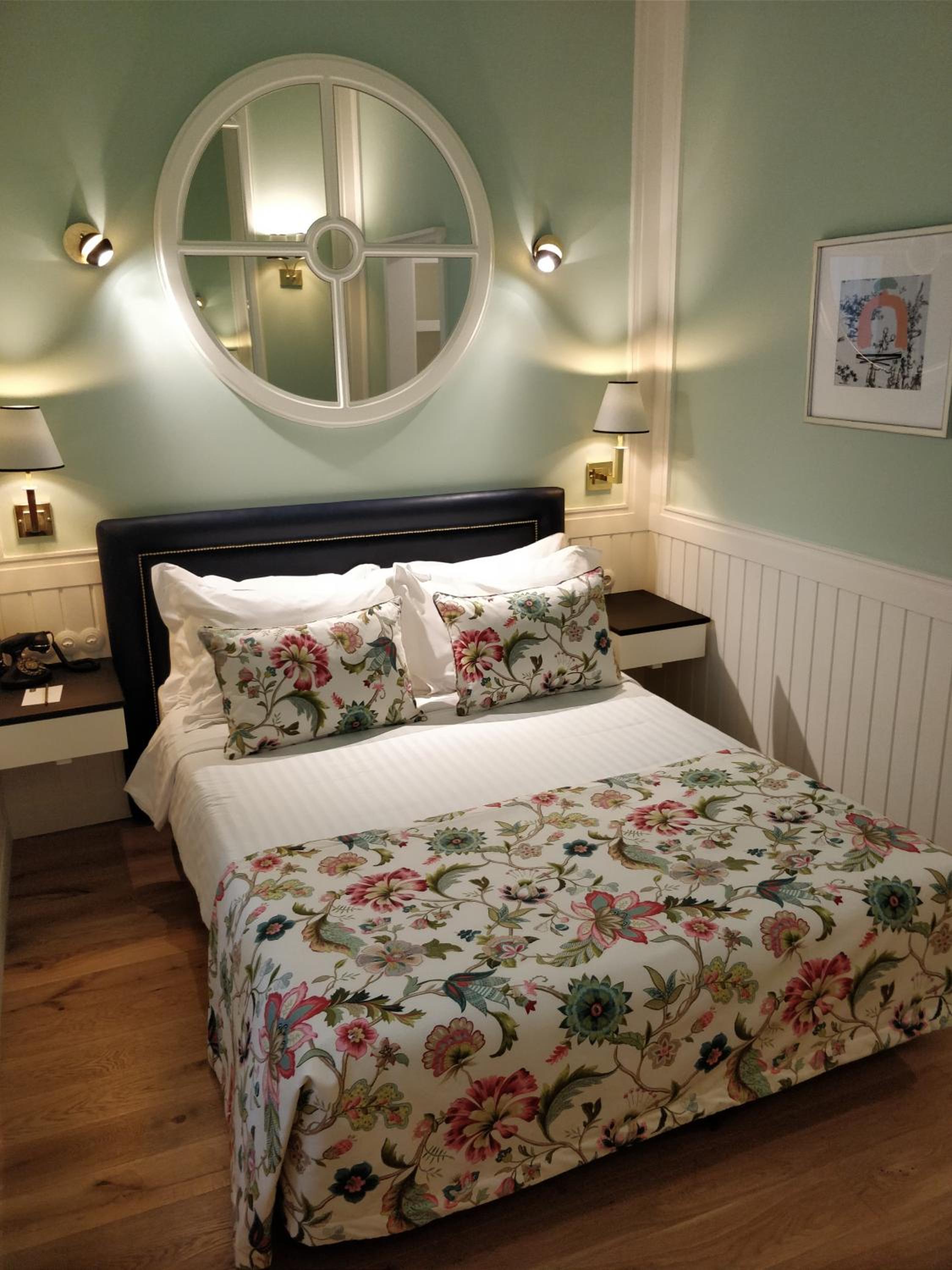 Available room