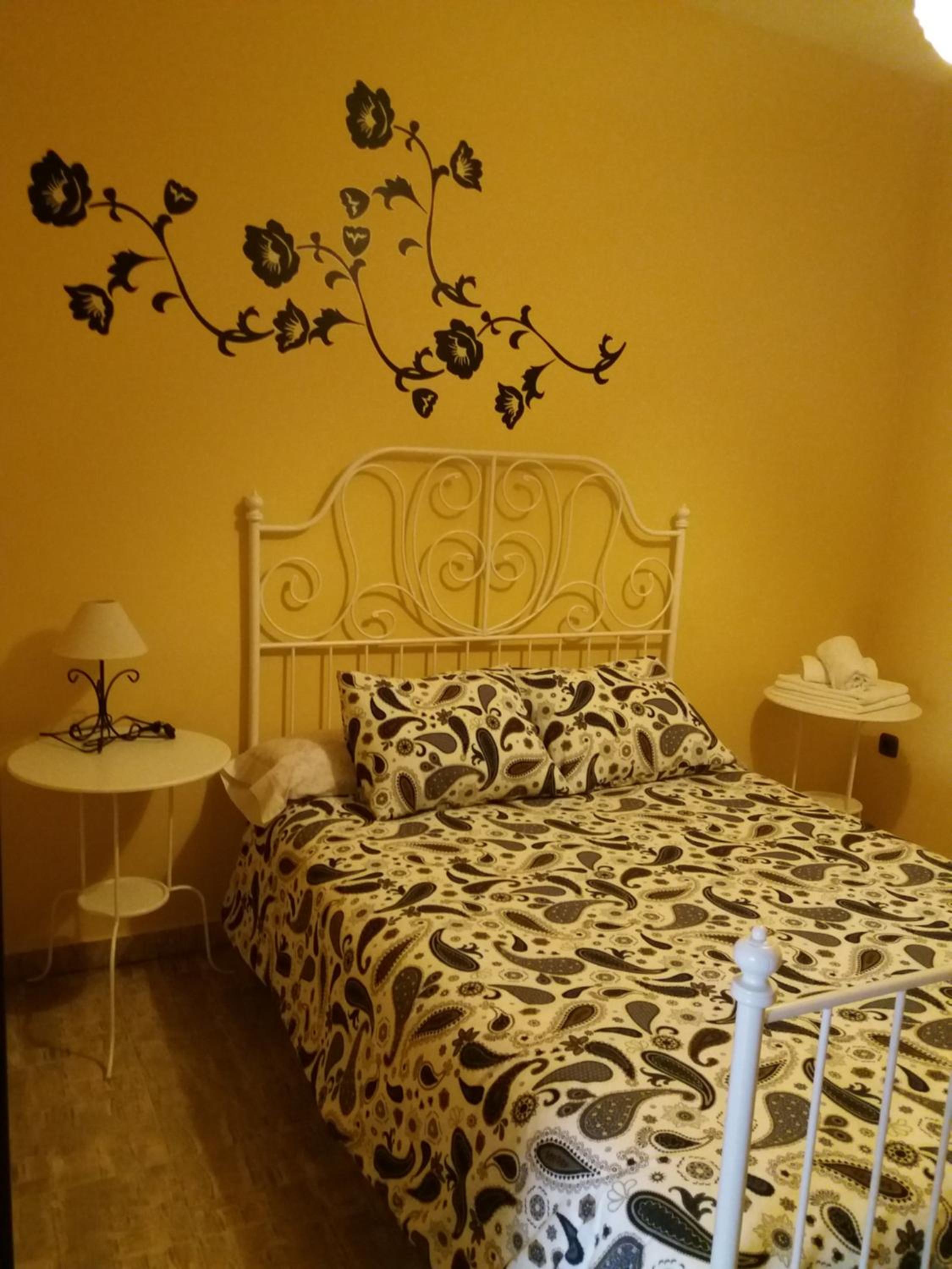 Two-Bedroom Apartment - Photo 4