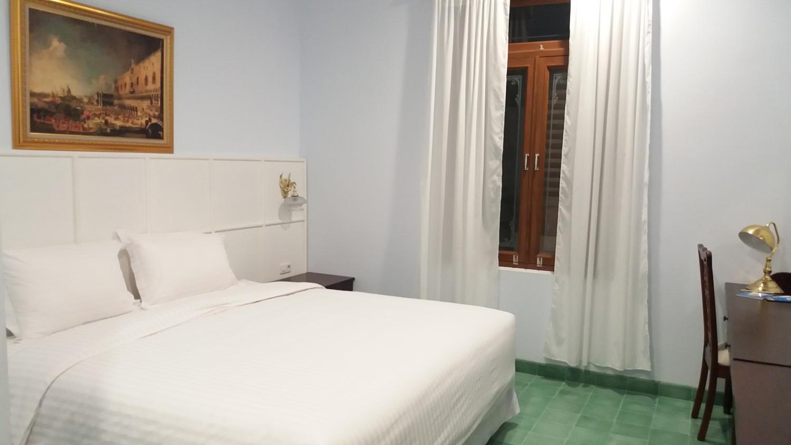 Superior Double or Twin Room - Photo 4