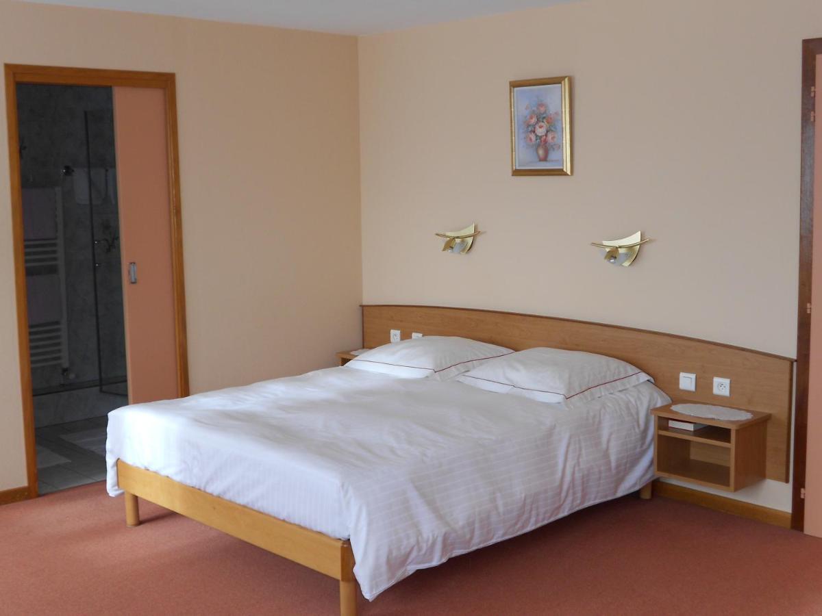 Deluxe Double or Twin Room photo 3