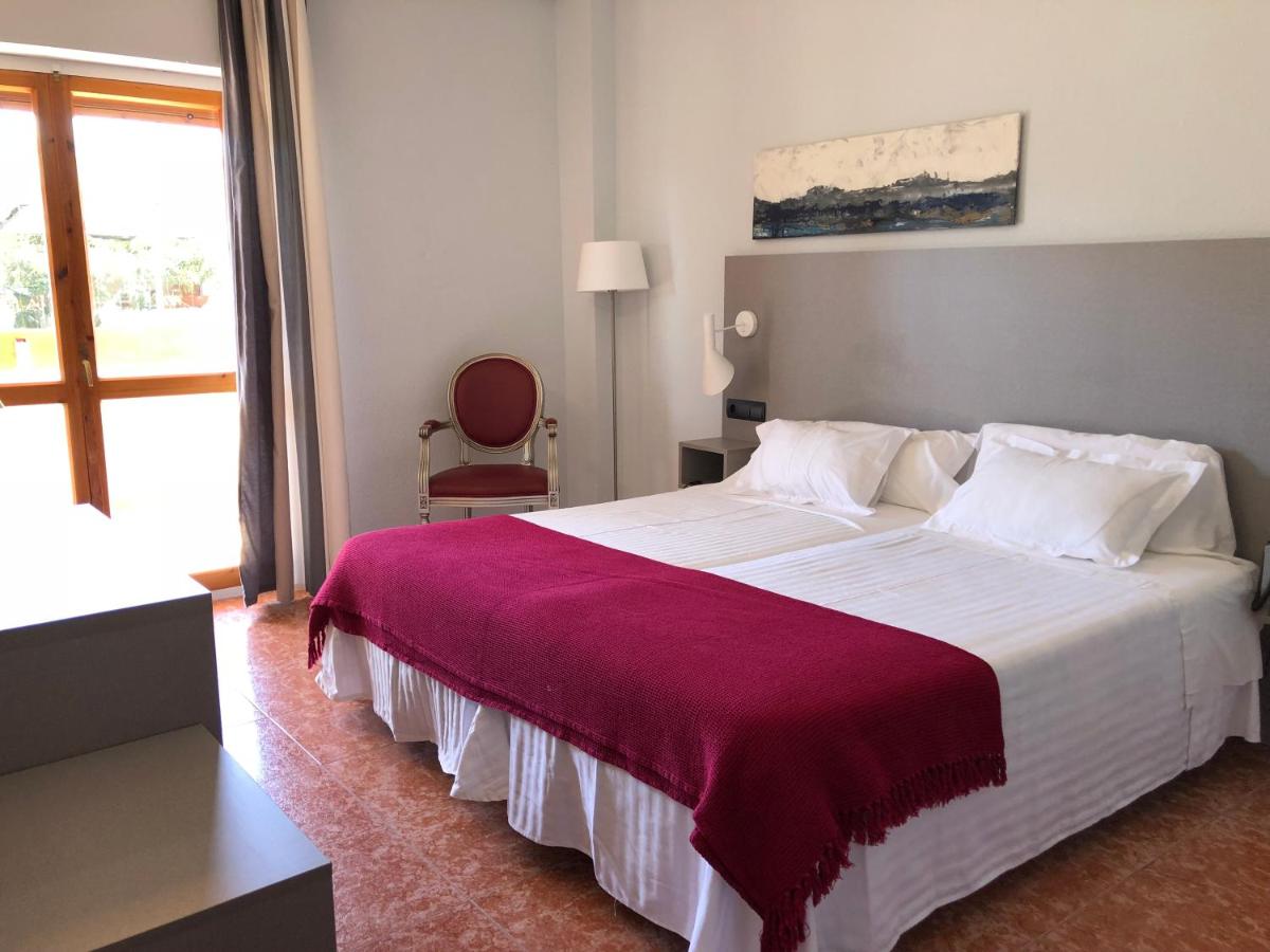 Double or Twin Room with Balcony photo 1