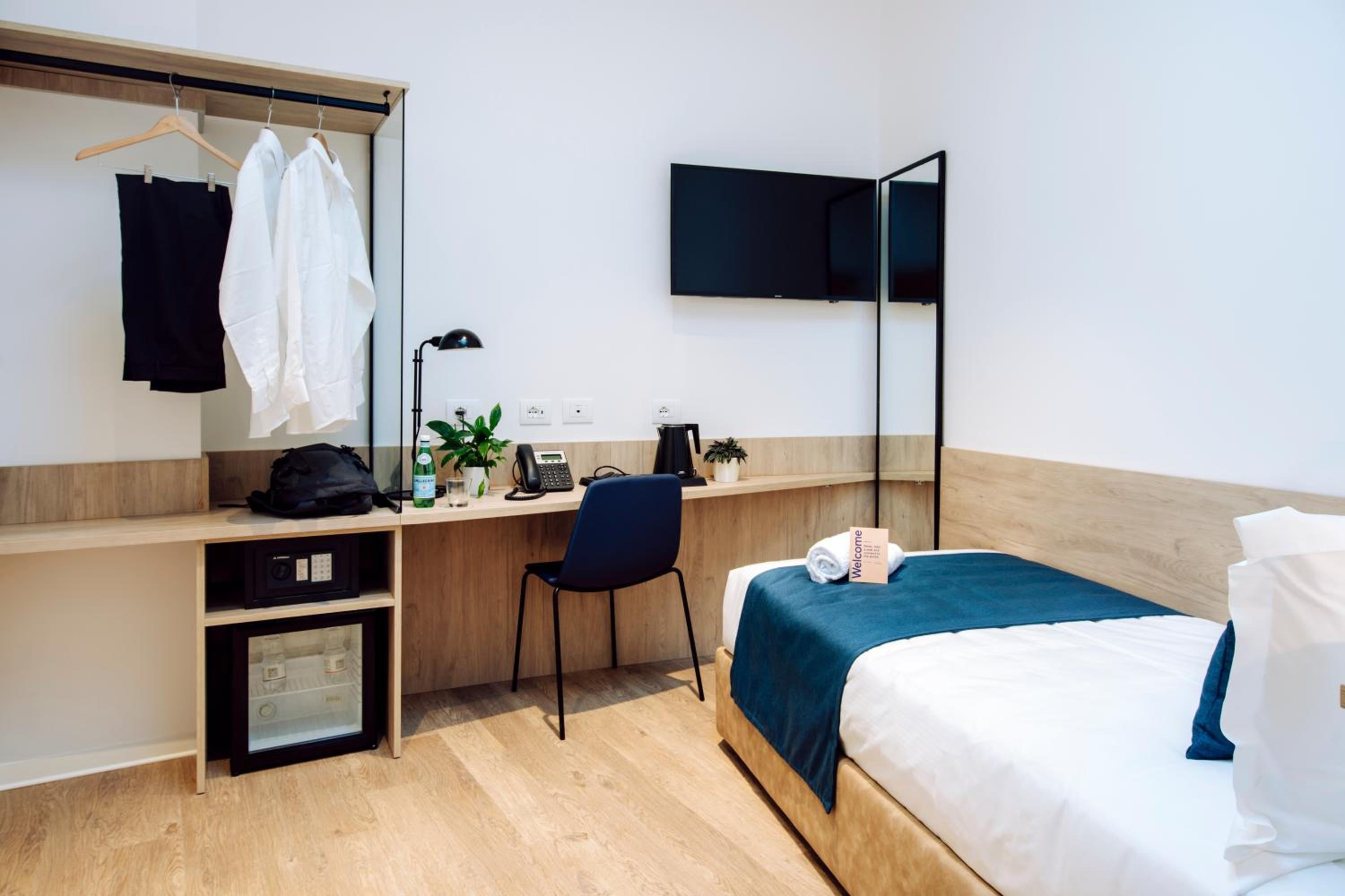 Single Room photo 3