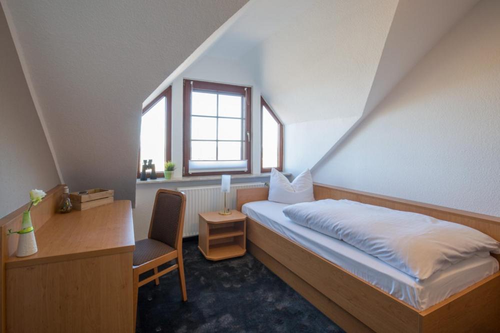 Single Room photo 3