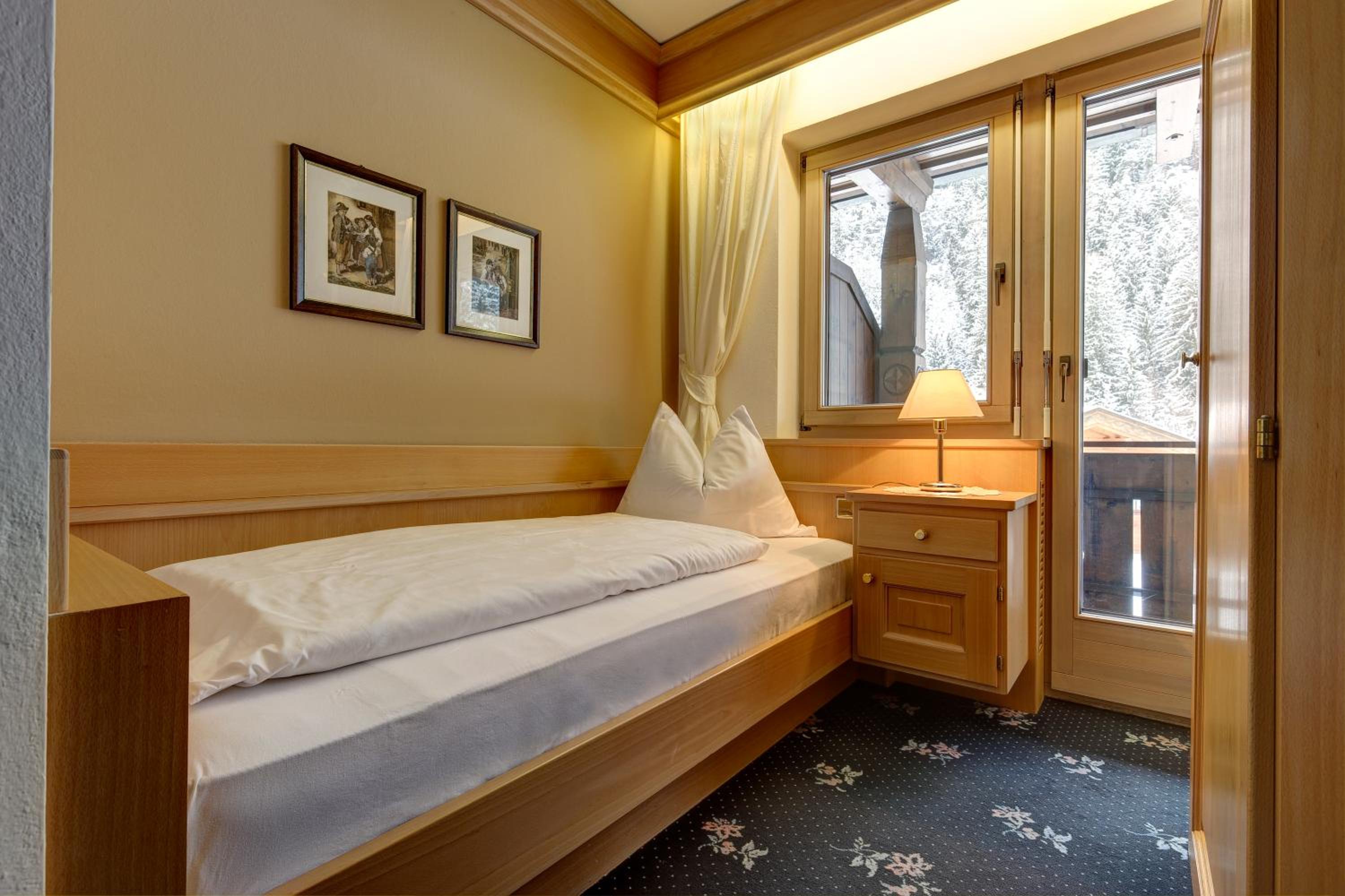 Economy Single Room