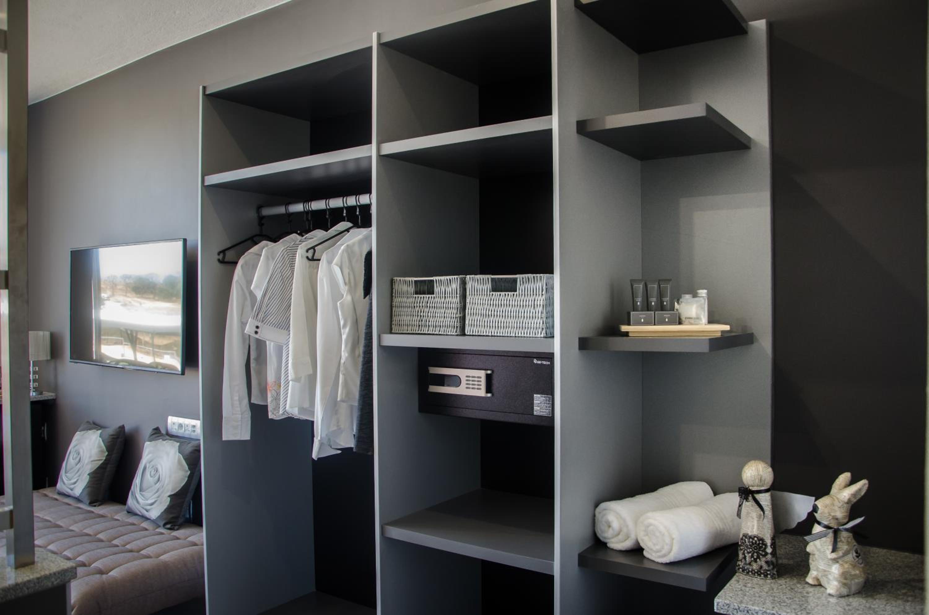 Executive Triple Room photo 3