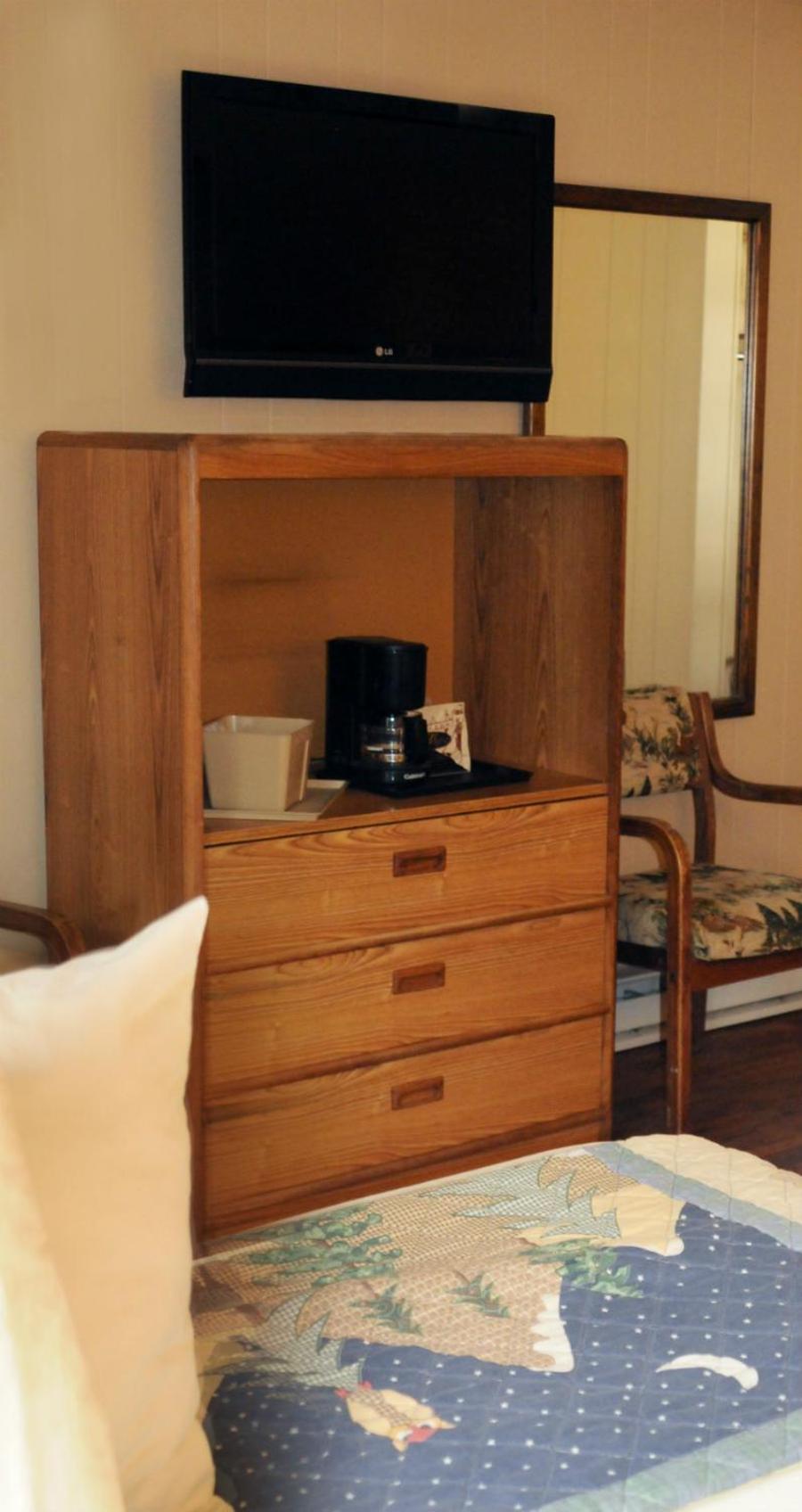 Budget Cabin with Two Double Beds photo 1