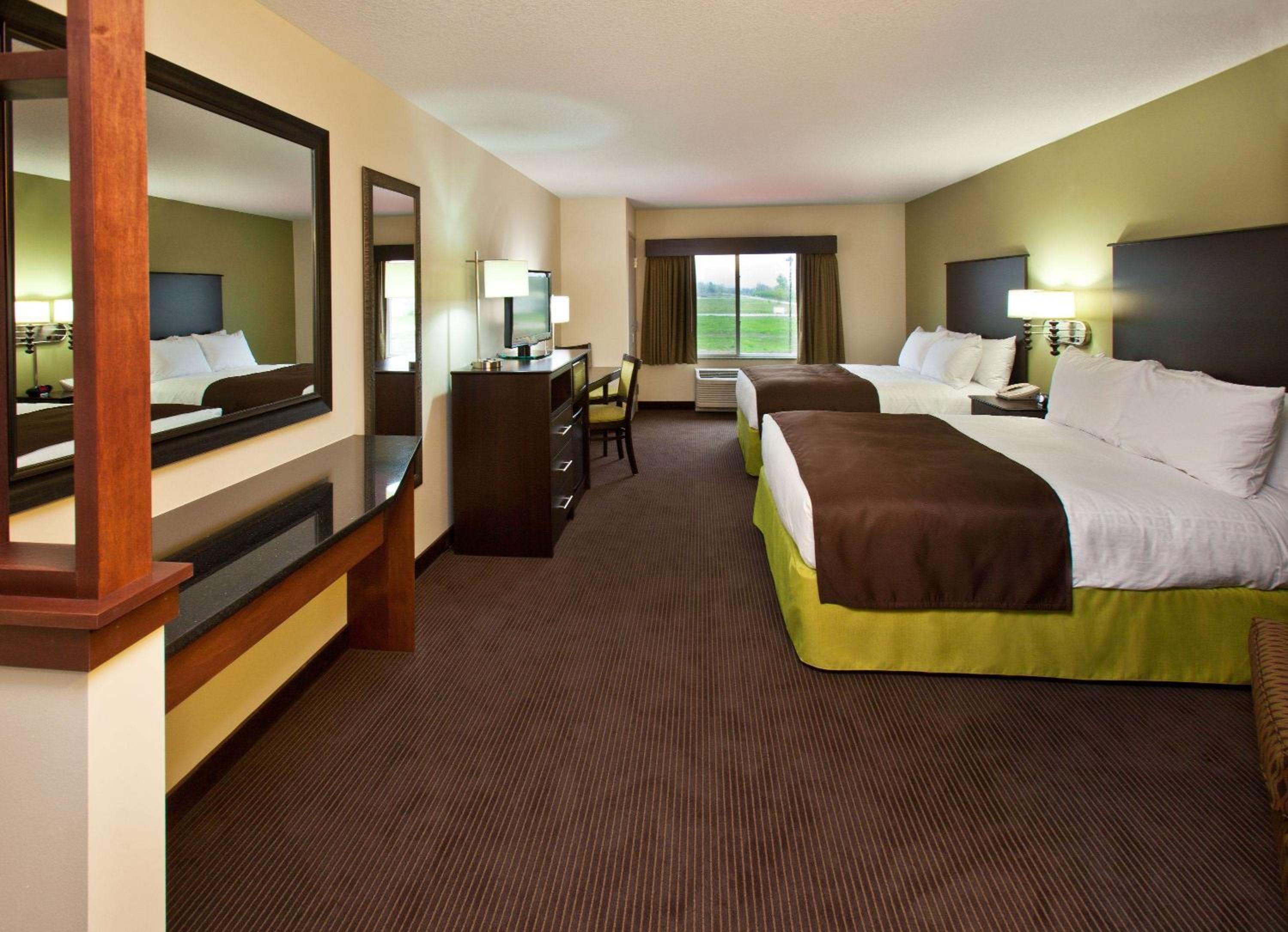Deluxe Queen Room - Mobility Access/Non-Smoking - Photo 2