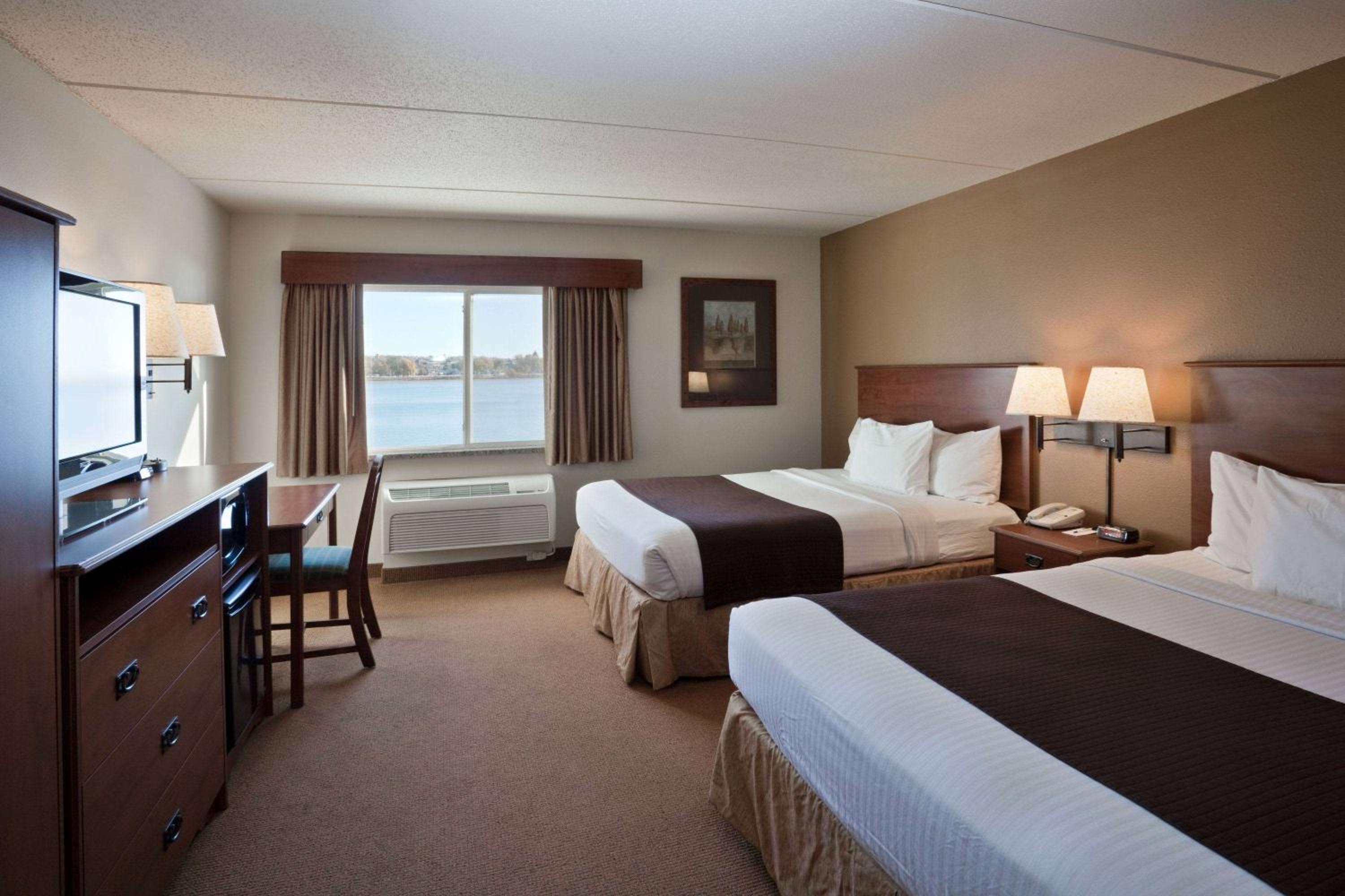Queen Room with Two Queen Beds - Non-Smoking