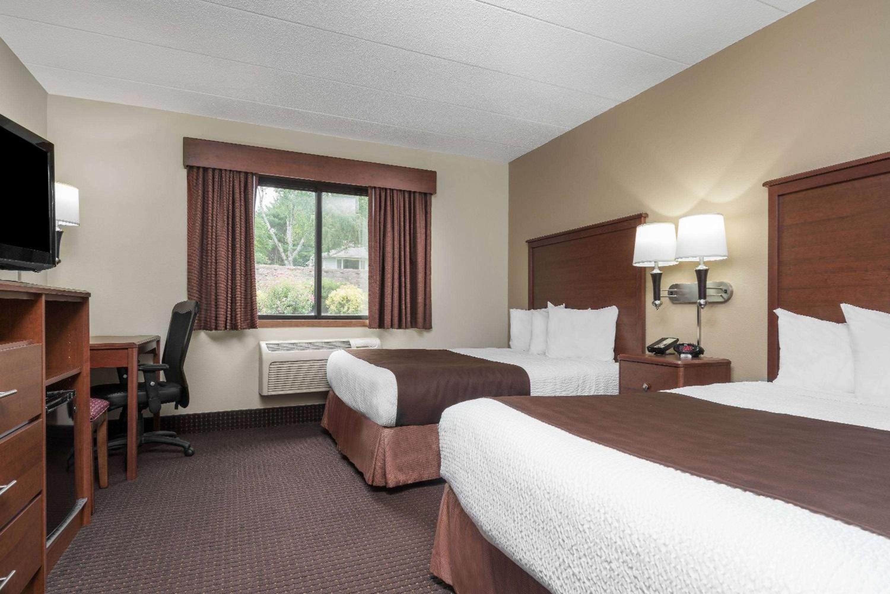 Queen Room with Two Queen Beds - Non-Smoking