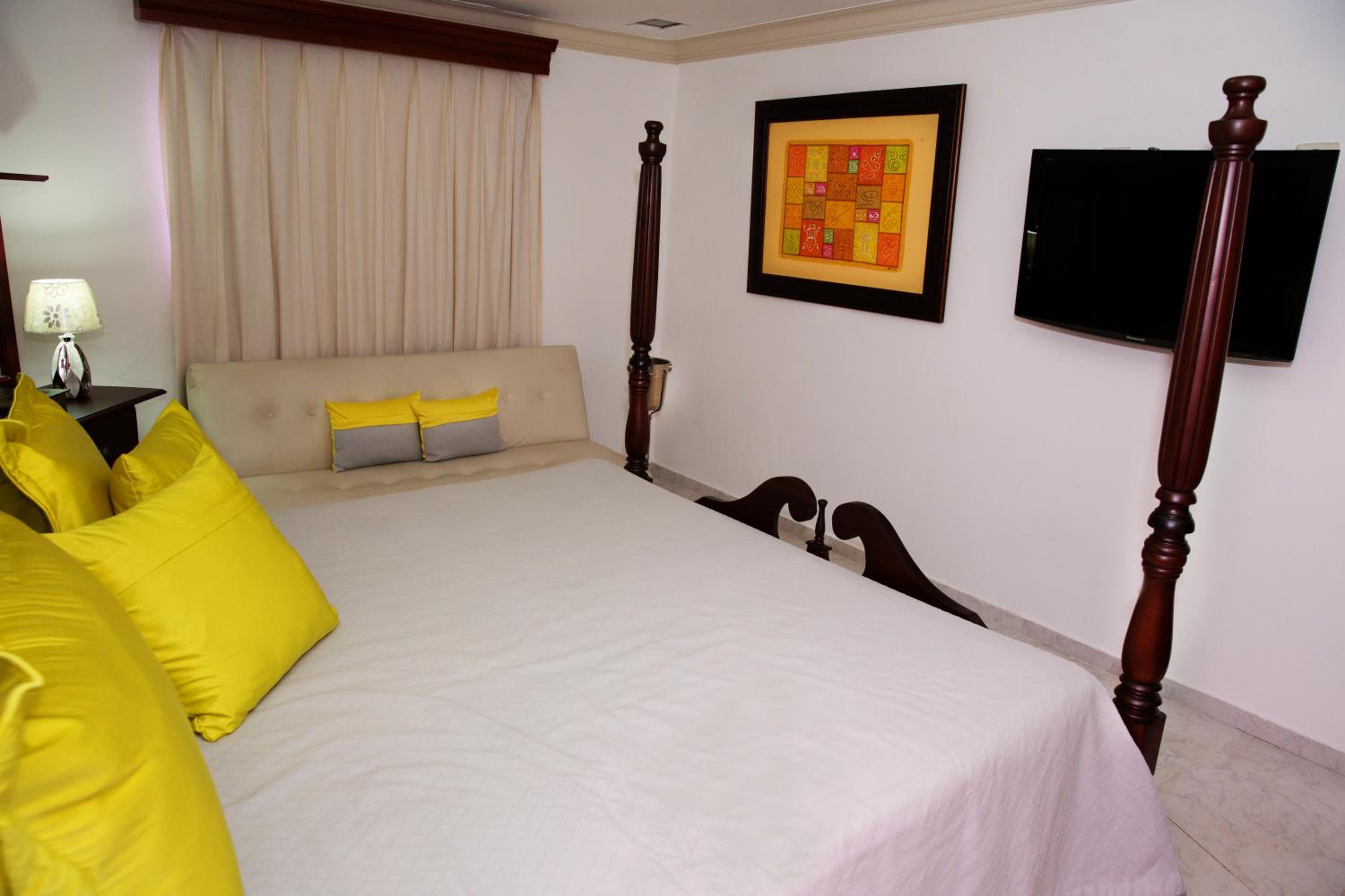 Royal Superior Suite photo 1