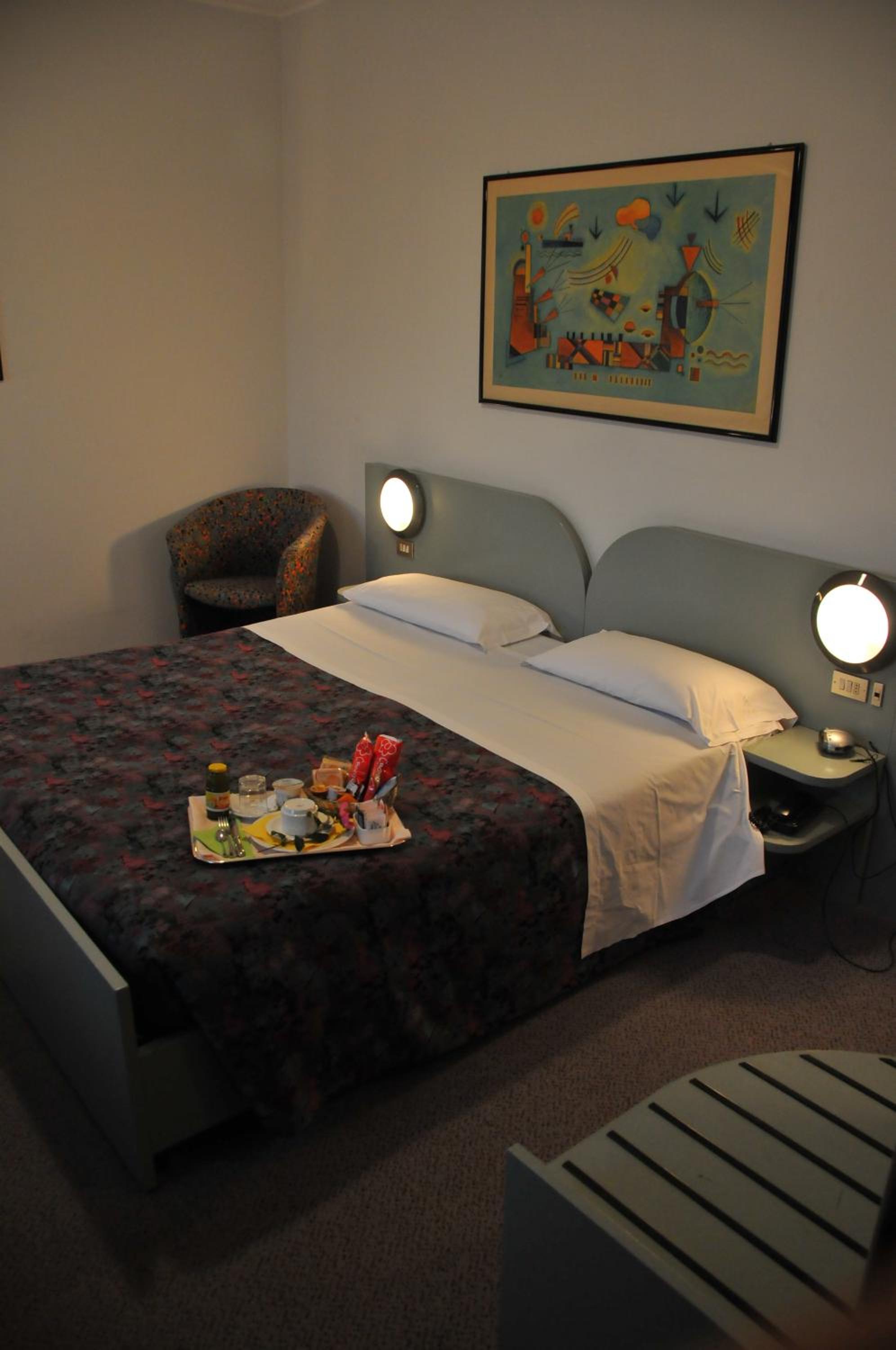 Double Room - Photo 14