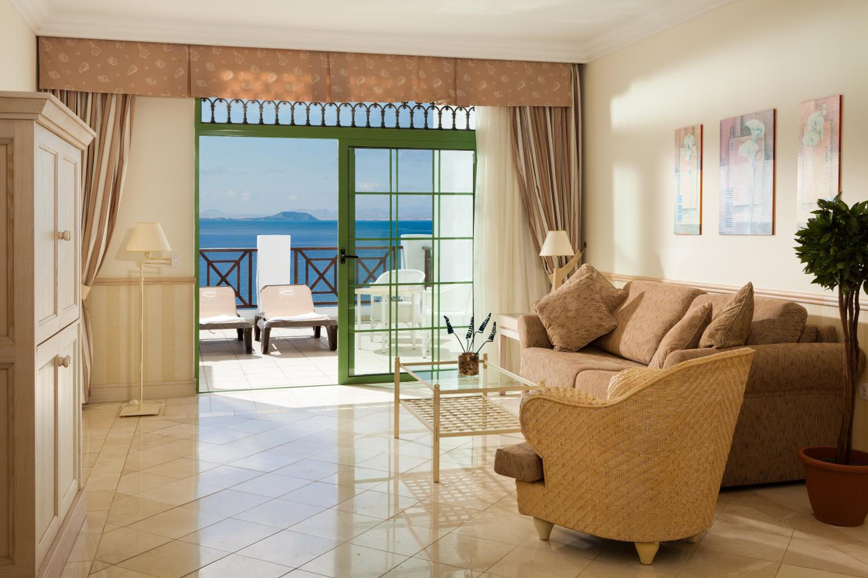 Suite Senior con Vista al Mar (2 Adultos) Suite Senior con Vista al Mar (2 Adultos)