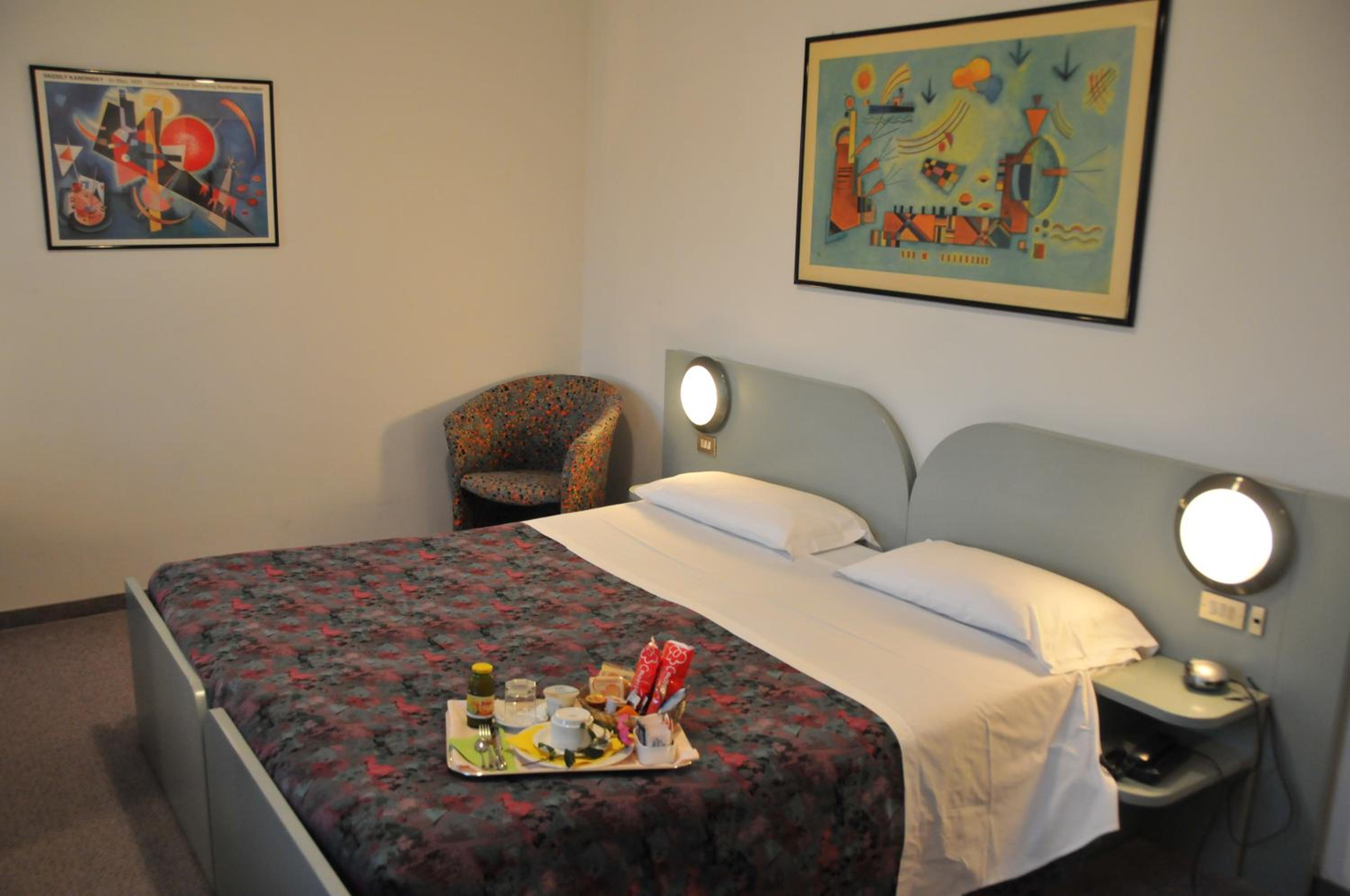 Double Room - Photo 13