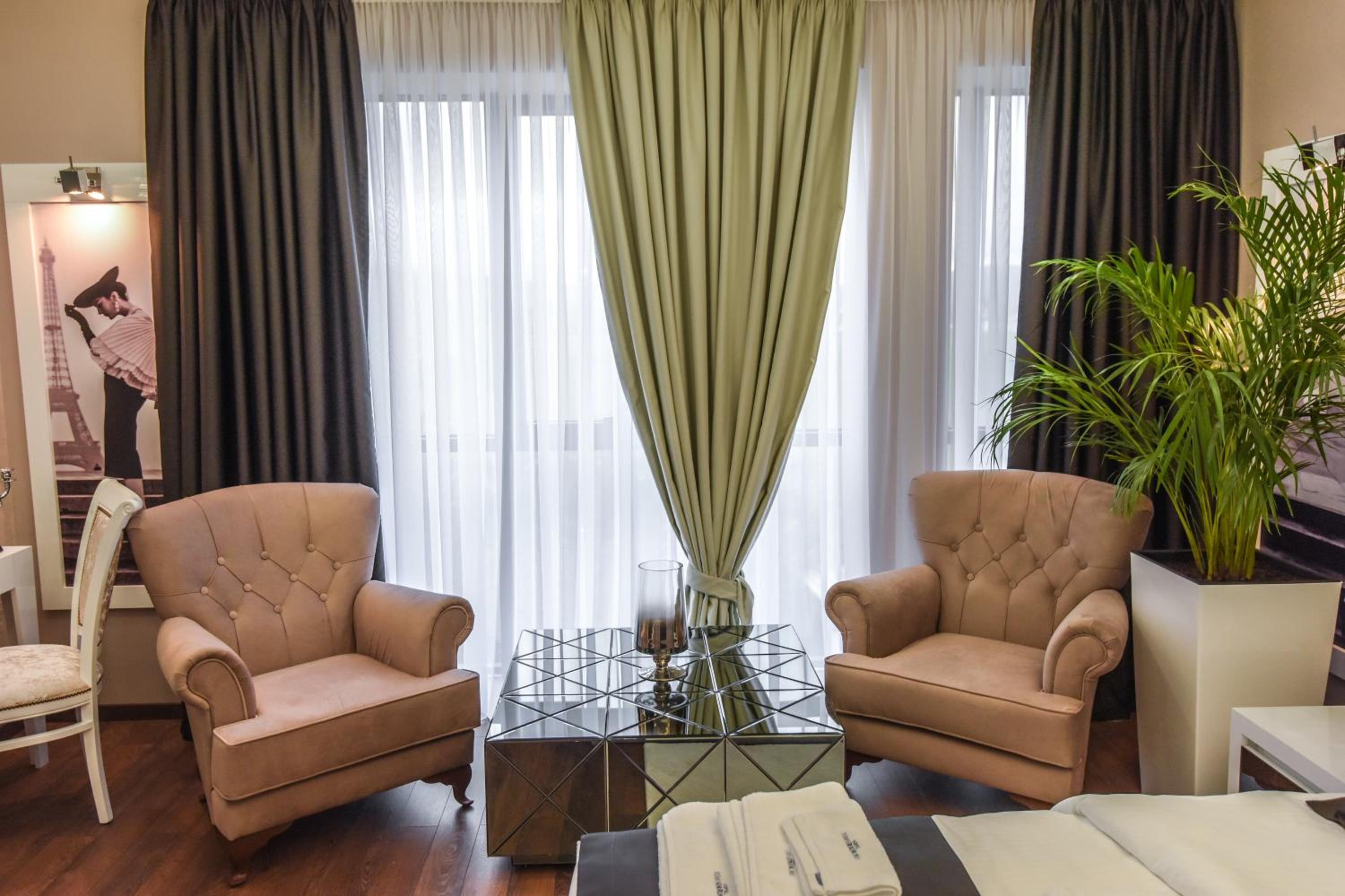 Junior Suite - Free airport Shuttle  - Photo 9