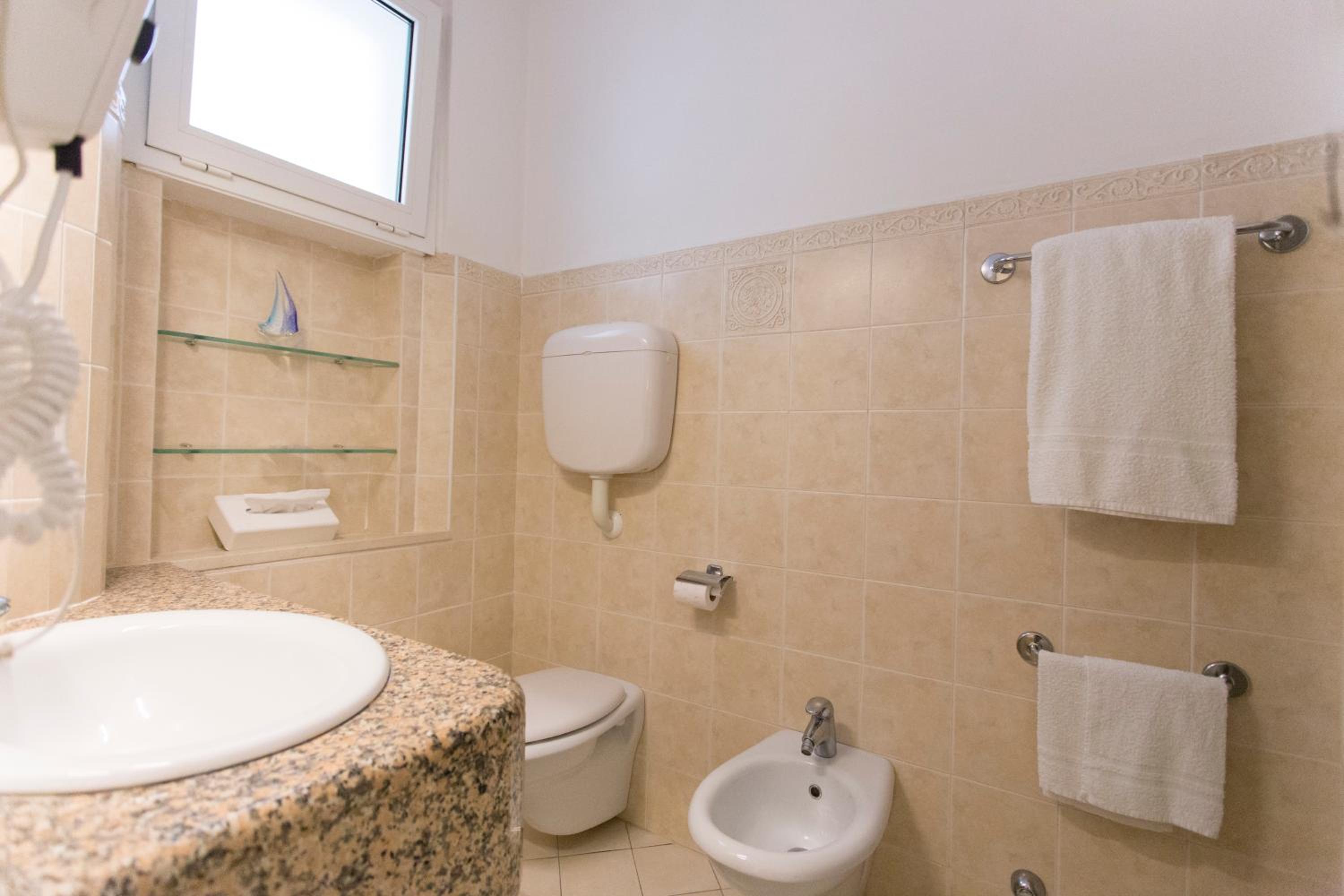 Triple Room - Photo 4
