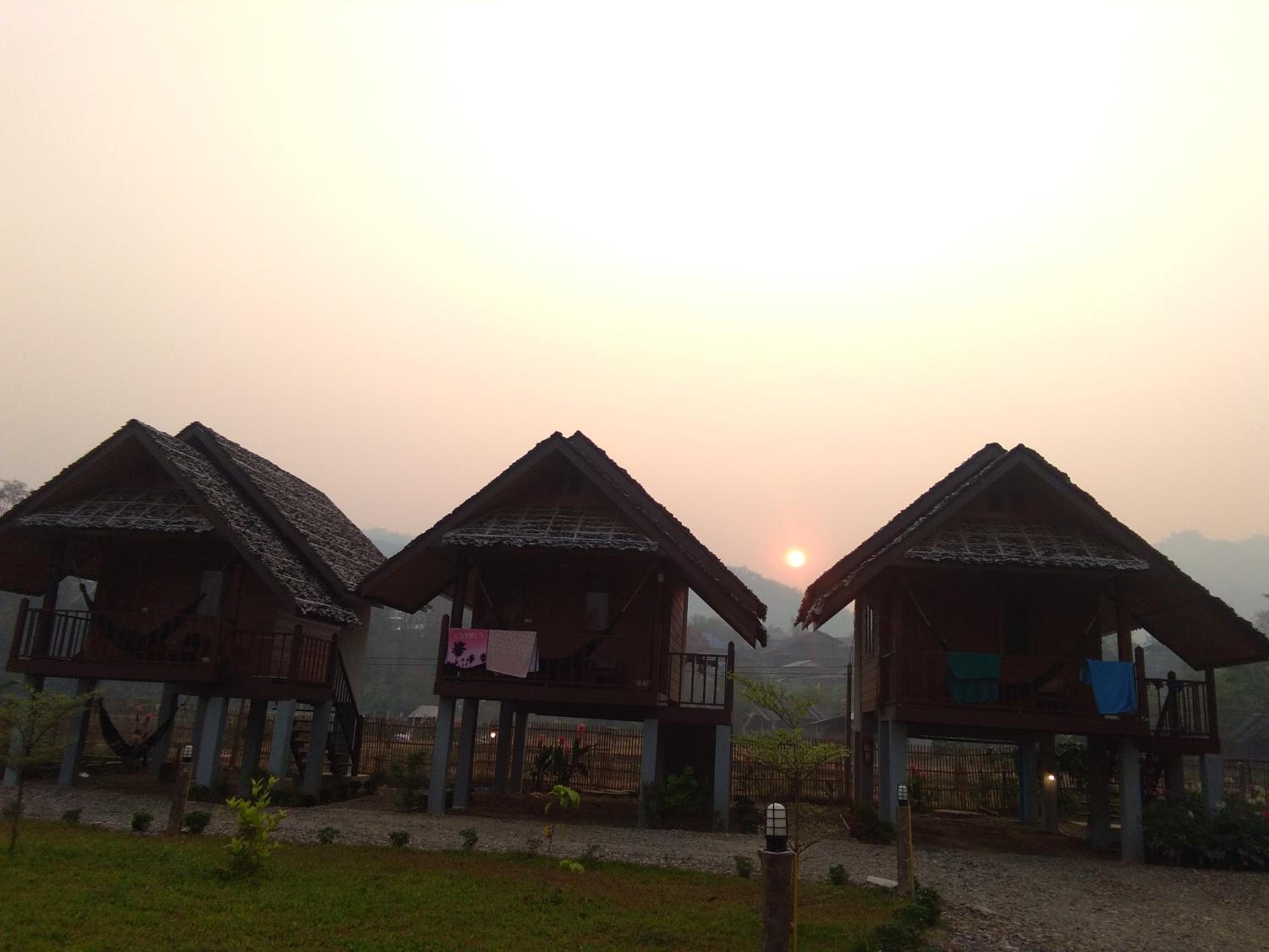 Double Room with Mountain View with Fan - Photo 3