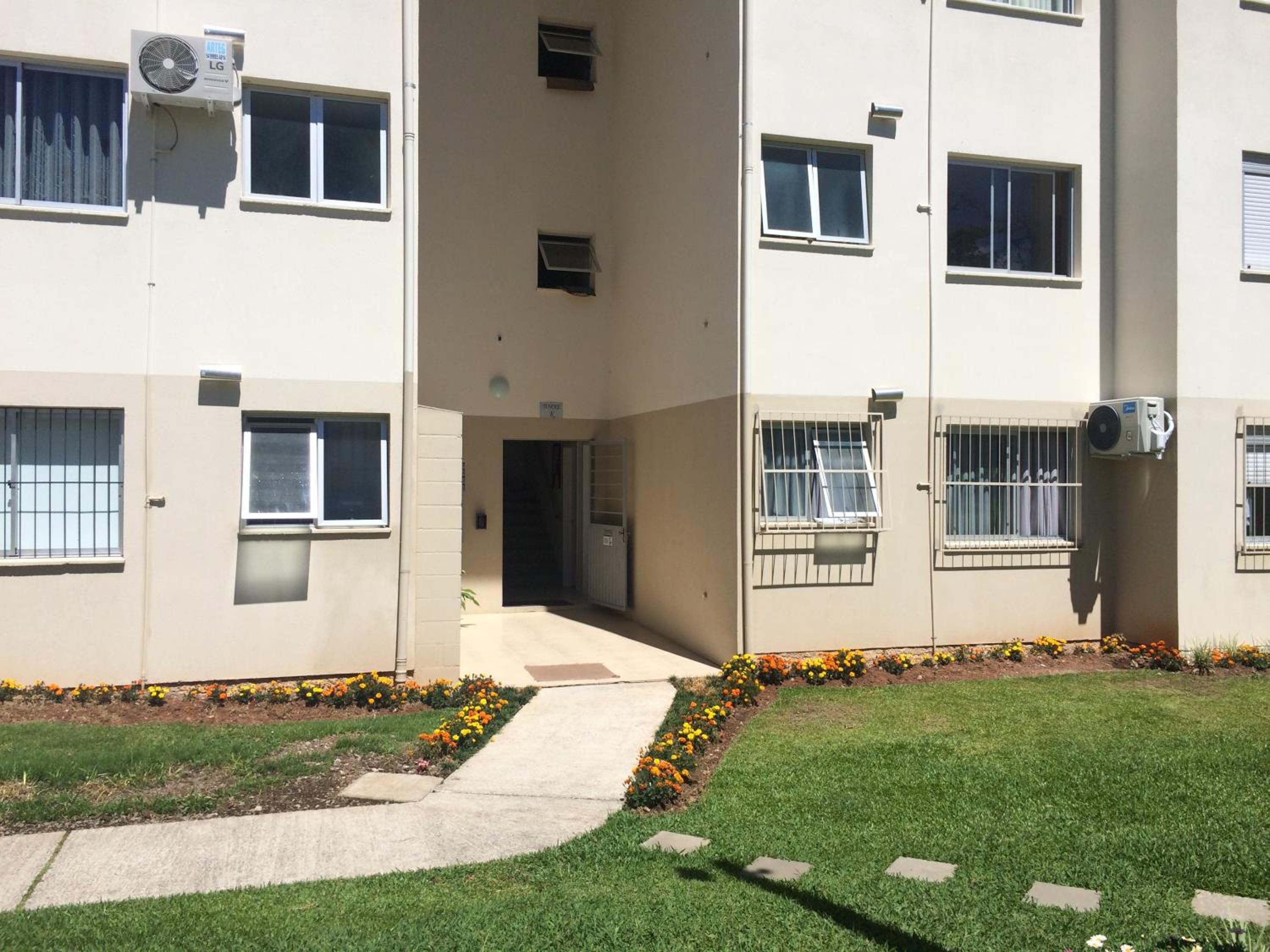 Apartment with Garden View - Photo 7